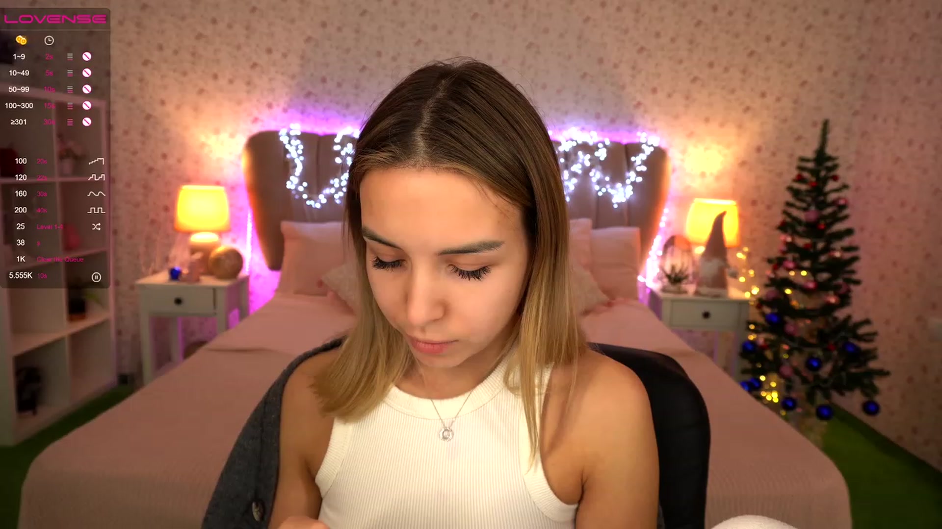 Gallery image thumbnail from Tilli's myfreecams stream on, 12/27/2023, 10:34 image 13 of 20