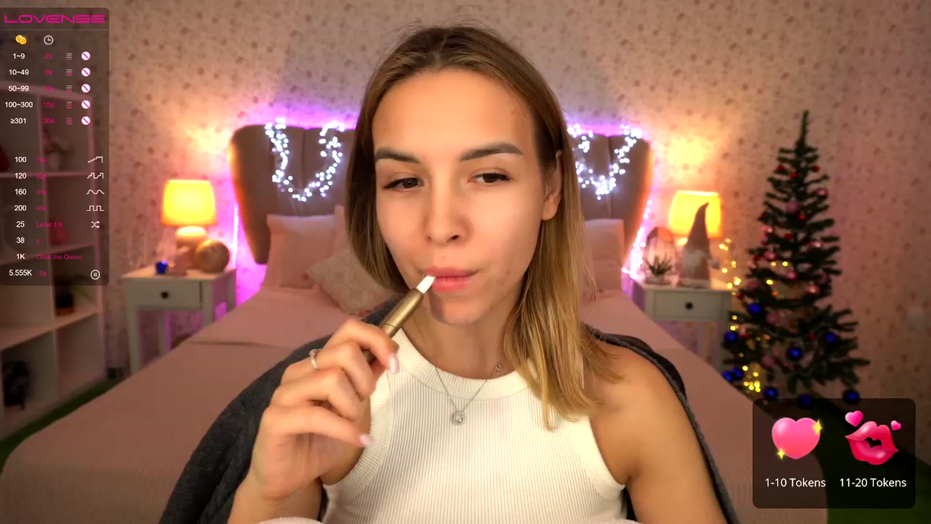 Gallery image thumbnail from Tilli's myfreecams stream on, 12/27/2023, 13:17 image 10 of 20
