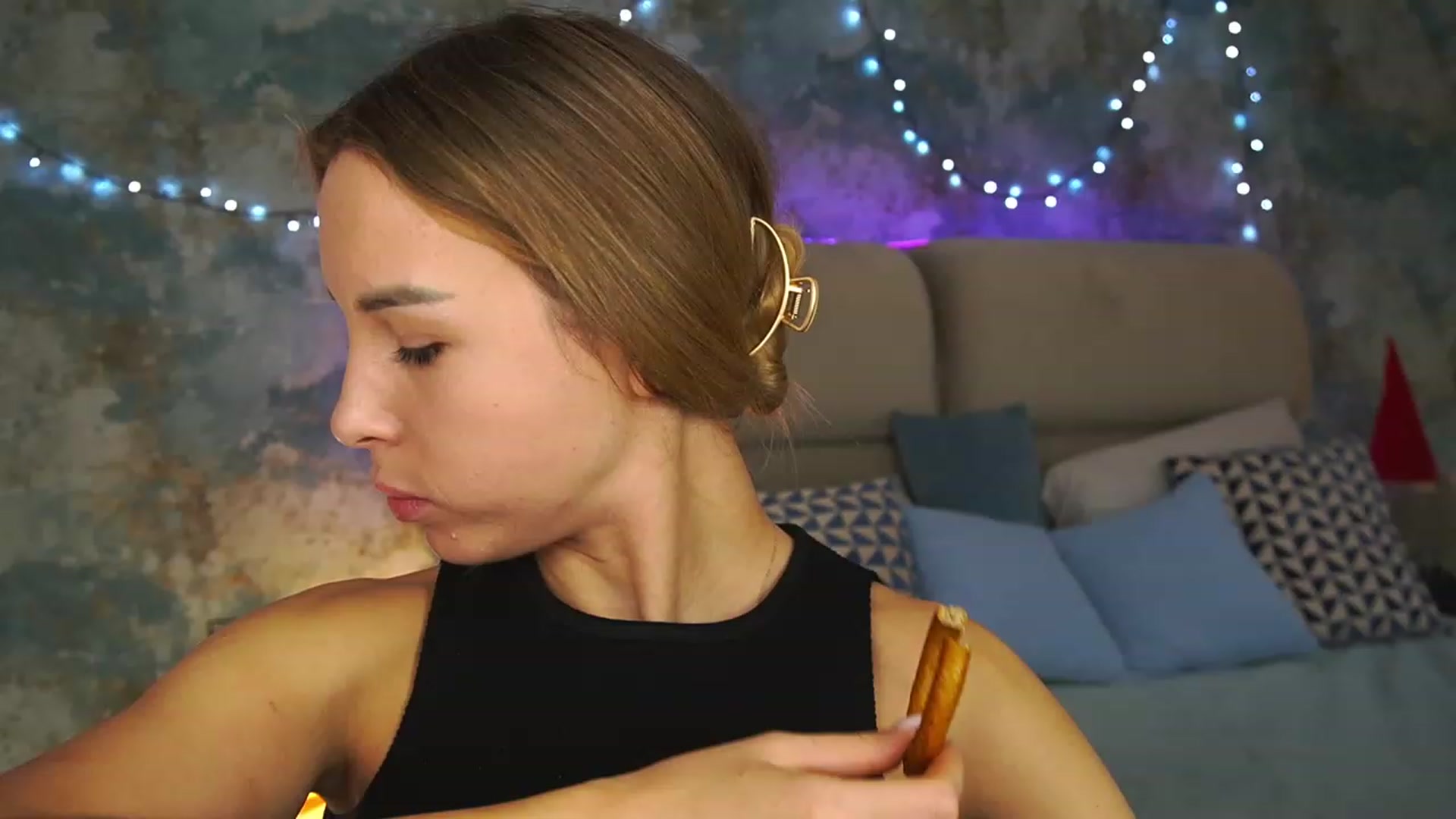Gallery image thumbnail from Tilli's myfreecams stream on, 12/31/2023, 09:19 image 11 of 20