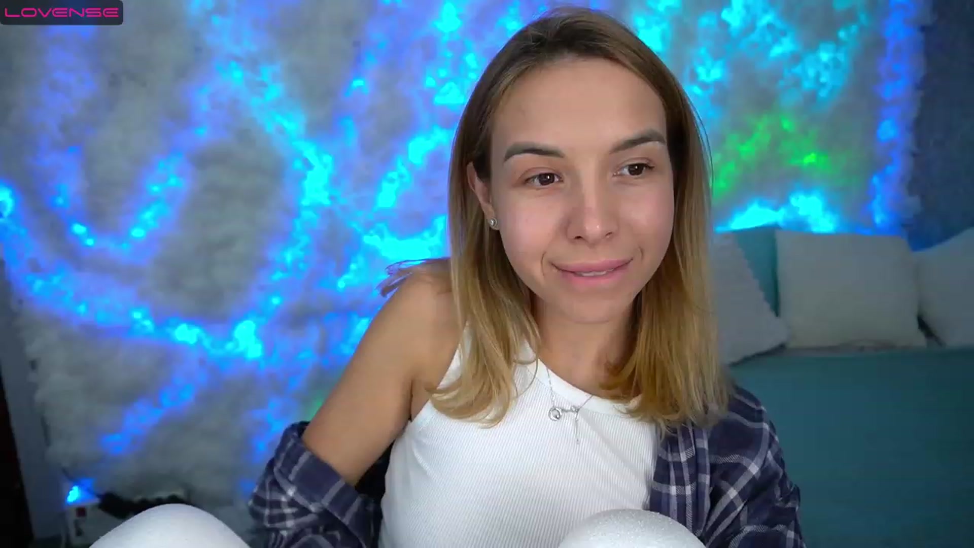 Gallery image thumbnail from Tilli's myfreecams stream on, 01/29/2024, 11:49 image 5 of 20