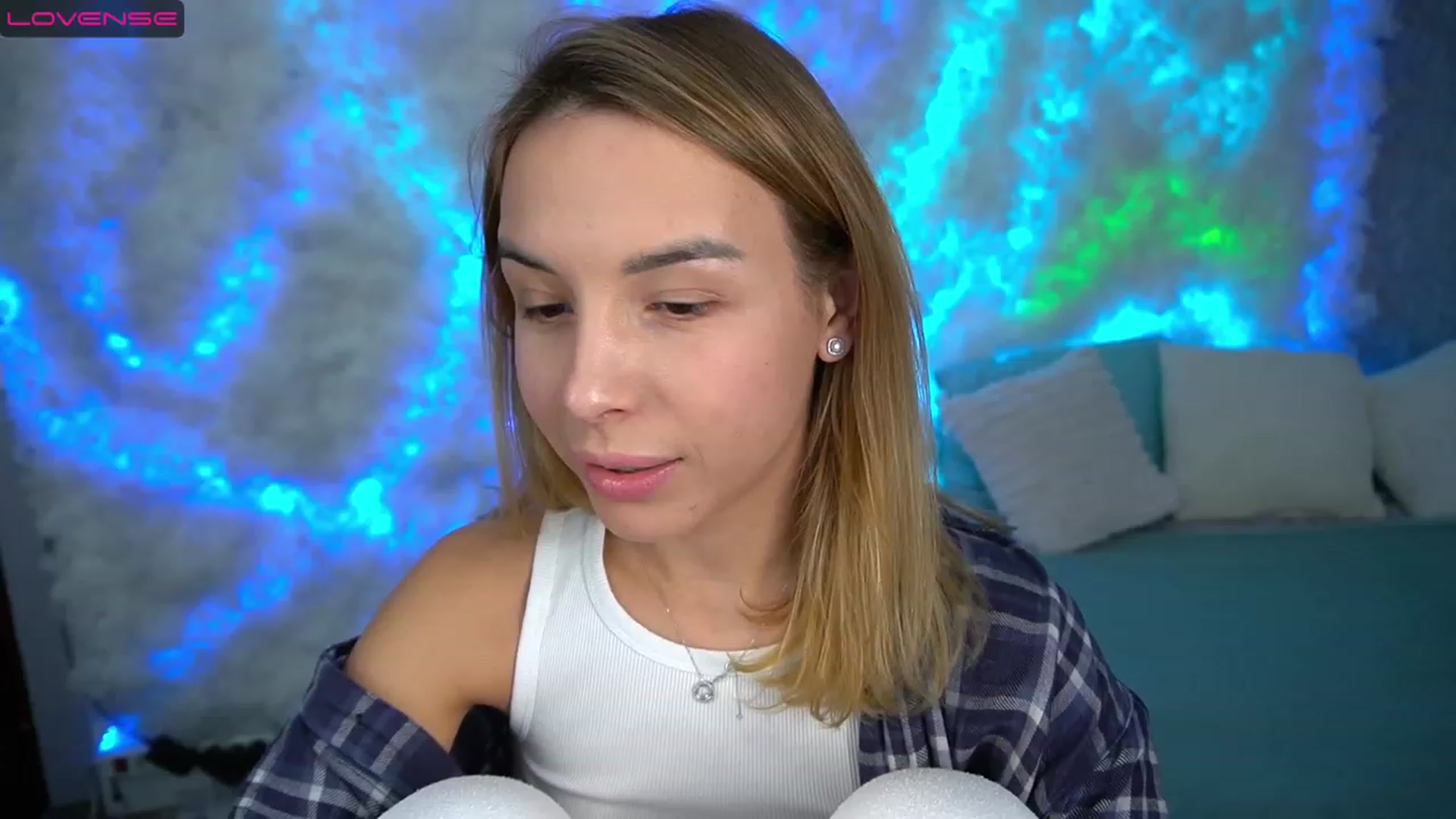 Gallery image thumbnail from Tilli's myfreecams stream on, 01/29/2024, 11:49 image 1 of 20