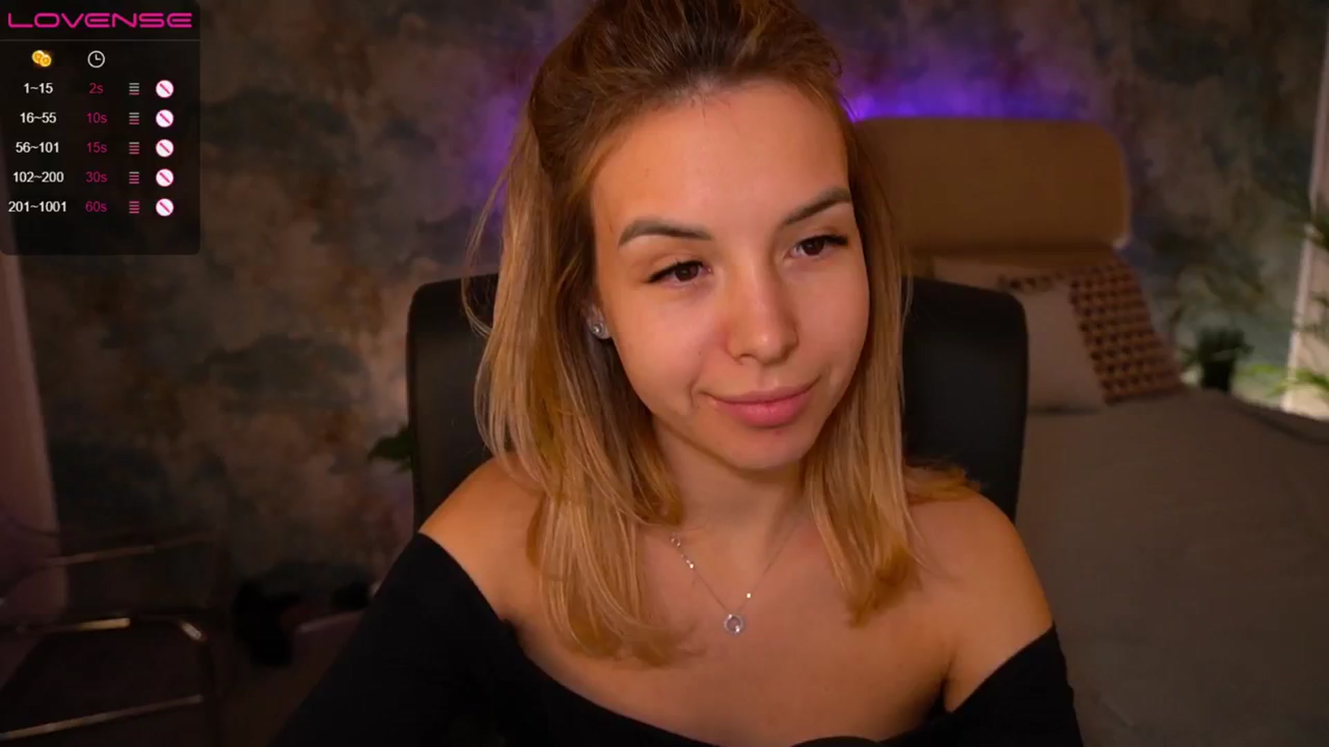 Gallery image thumbnail from Tilli's myfreecams stream on, 02/13/2024, 10:20 image 17 of 20