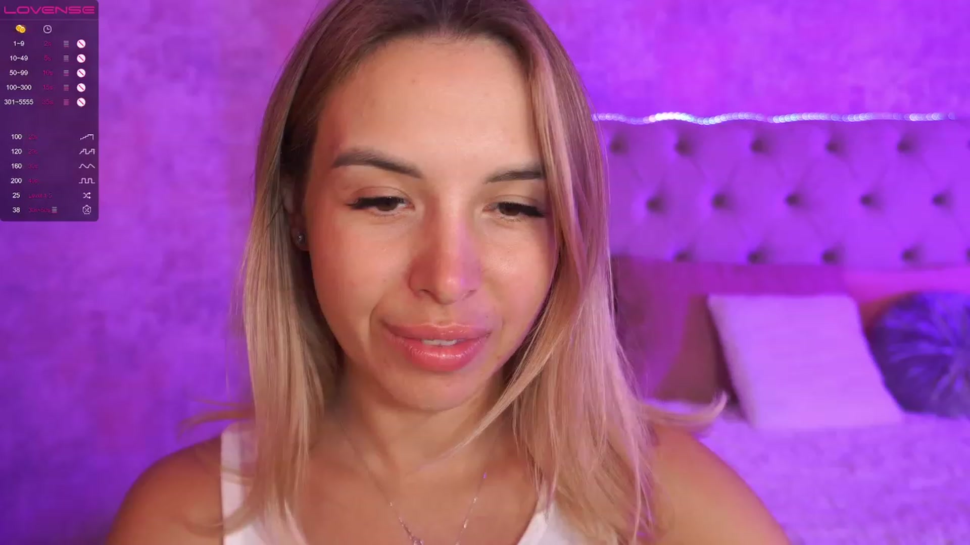 Gallery image thumbnail from Tilli's myfreecams stream on, 02/26/2024, 10:49 image 15 of 20