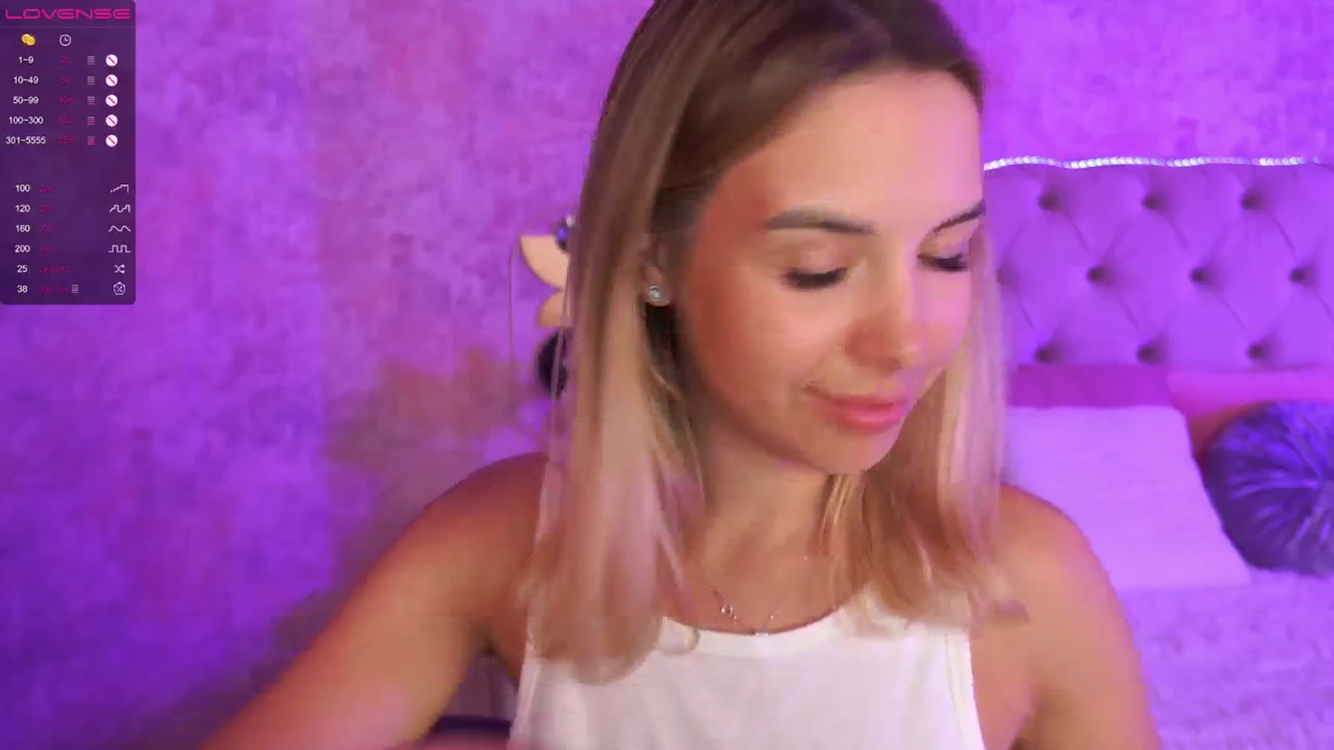Gallery image thumbnail from Tilli's myfreecams stream on, 02/26/2024, 12:31 image 18 of 20