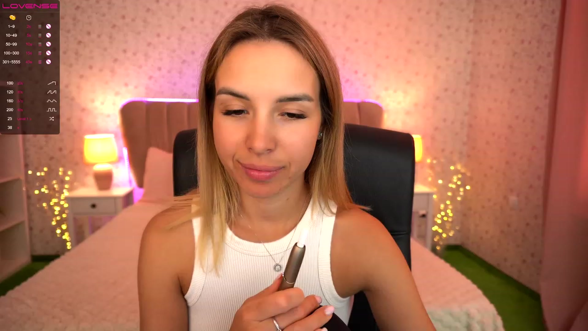 Gallery image thumbnail from Tilli's myfreecams stream on, 02/27/2024, 09:22 image 16 of 20