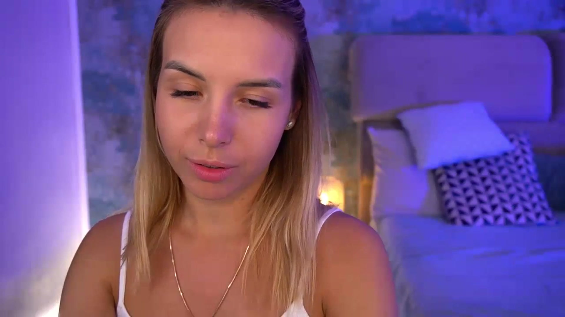 Gallery image thumbnail from Tilli's myfreecams stream on, 03/05/2024, 13:17 image 15 of 20