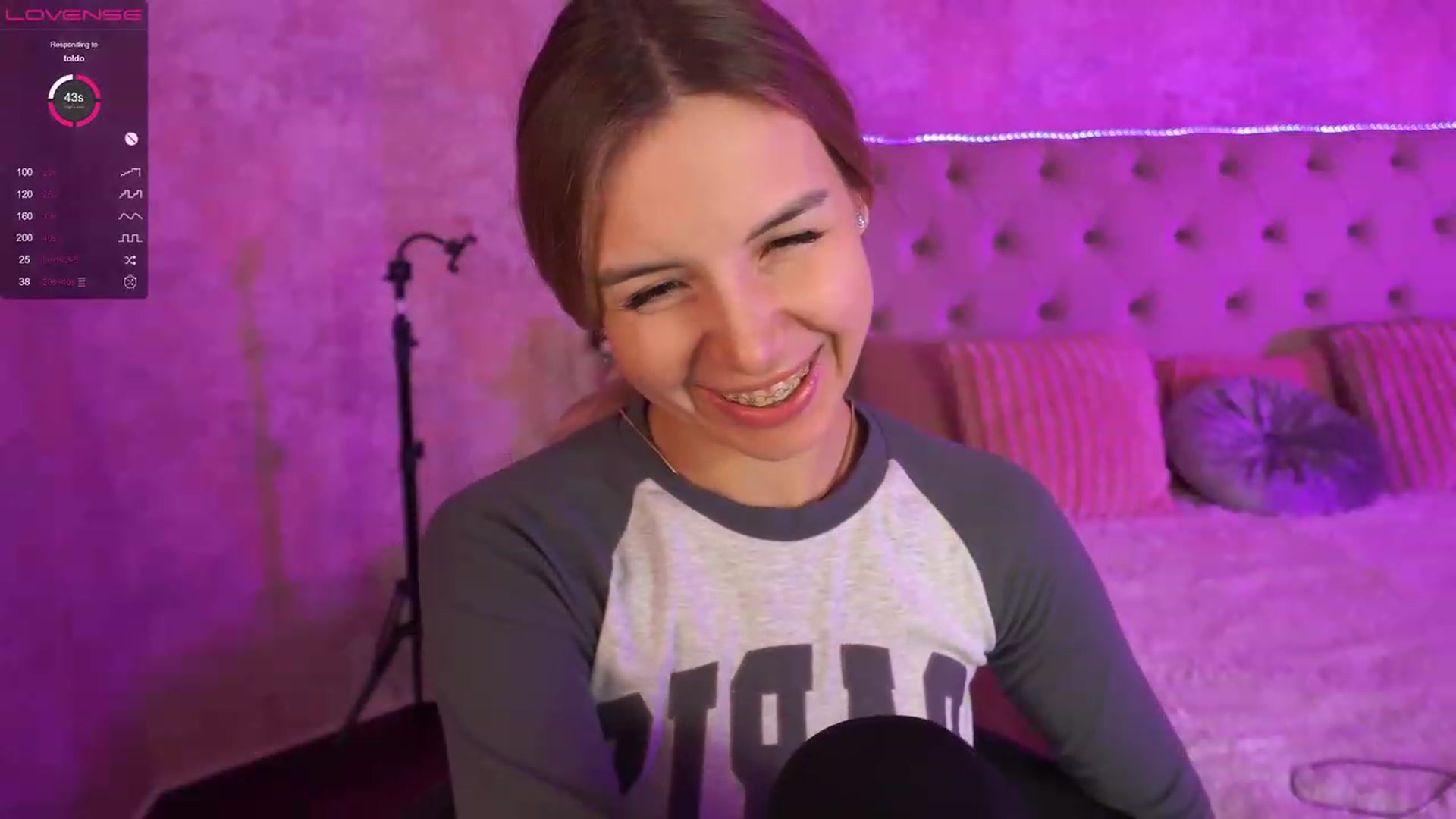 Gallery image thumbnail from Tilli's myfreecams stream on, 03/06/2024, 10:22 image 20 of 20