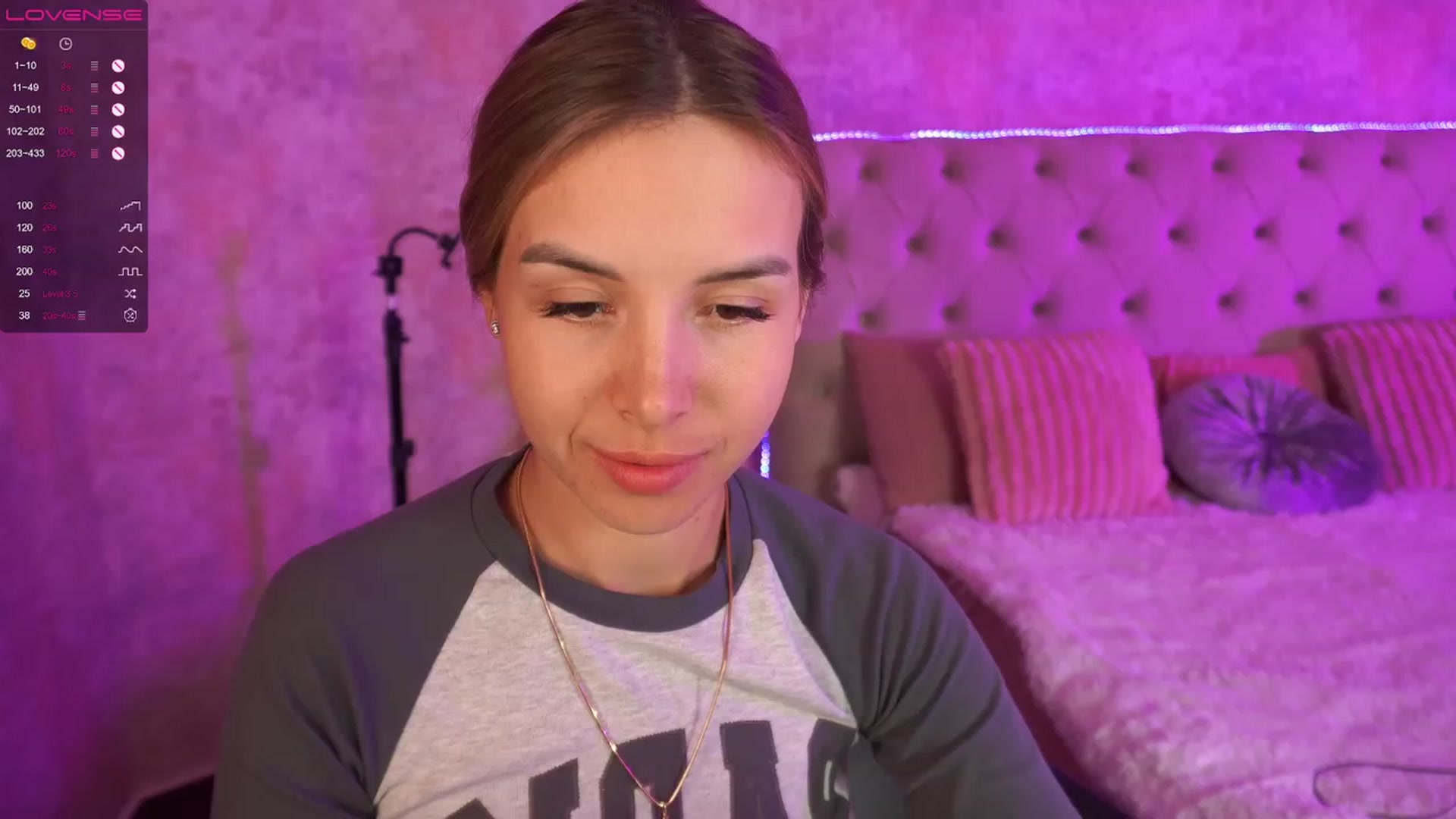 Gallery image thumbnail from Tilli's myfreecams stream on, 03/06/2024, 12:30 image 1 of 20