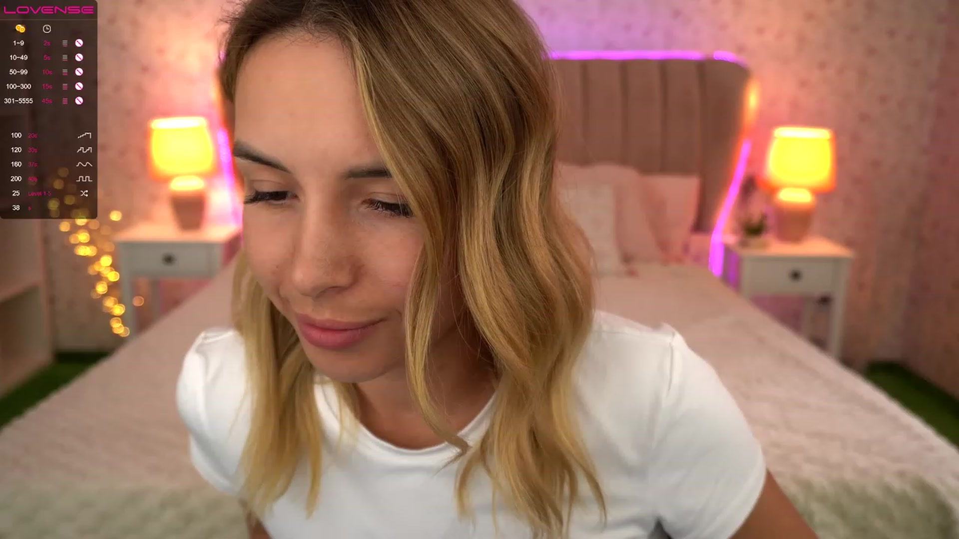 Gallery image thumbnail from Tilli's myfreecams stream on, 03/12/2024, 14:17 image 17 of 20