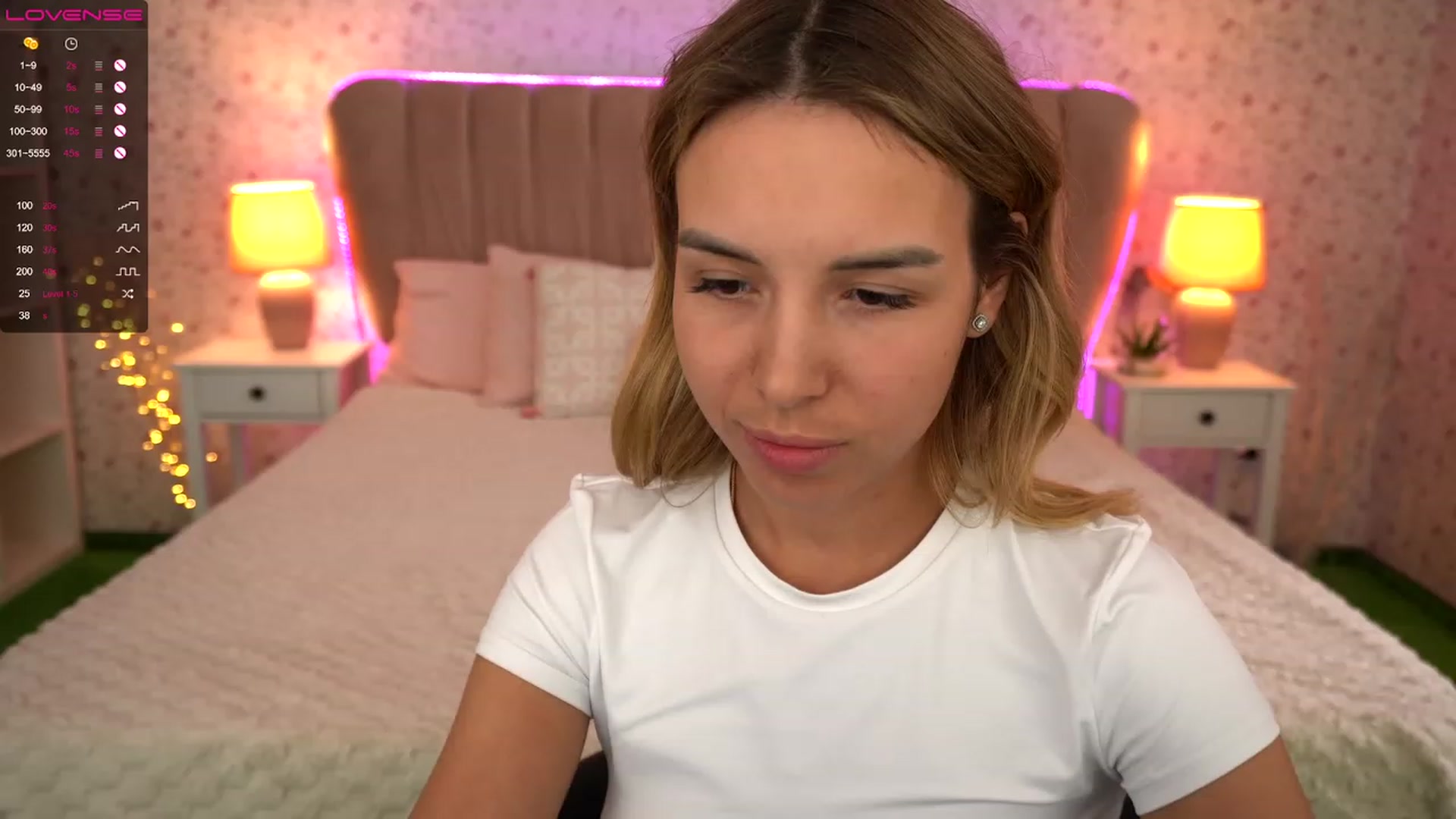 Gallery image thumbnail from Tilli's myfreecams stream on, 03/12/2024, 14:17 image 13 of 20