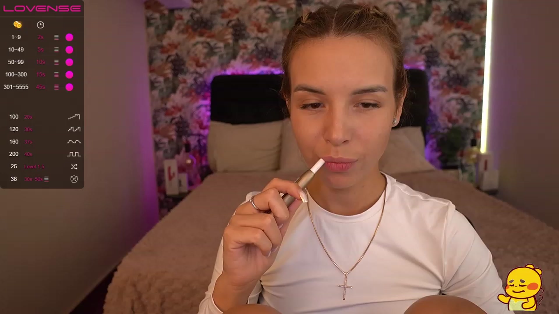 Gallery image thumbnail from Tilli's myfreecams stream on, 03/14/2024, 12:27 image 18 of 20