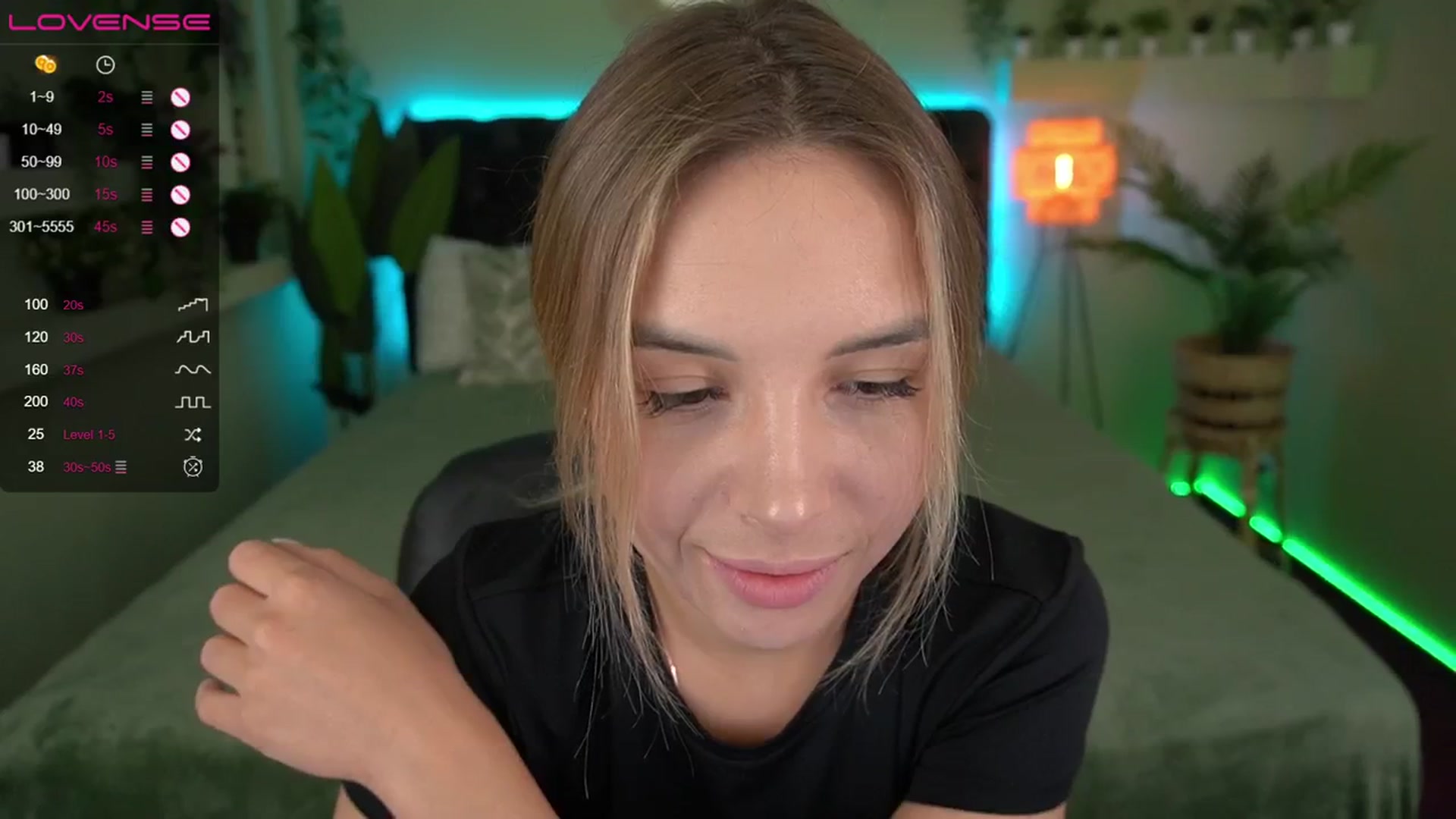 Gallery image thumbnail from Tilli's myfreecams stream on, 03/15/2024, 09:34 image 13 of 20