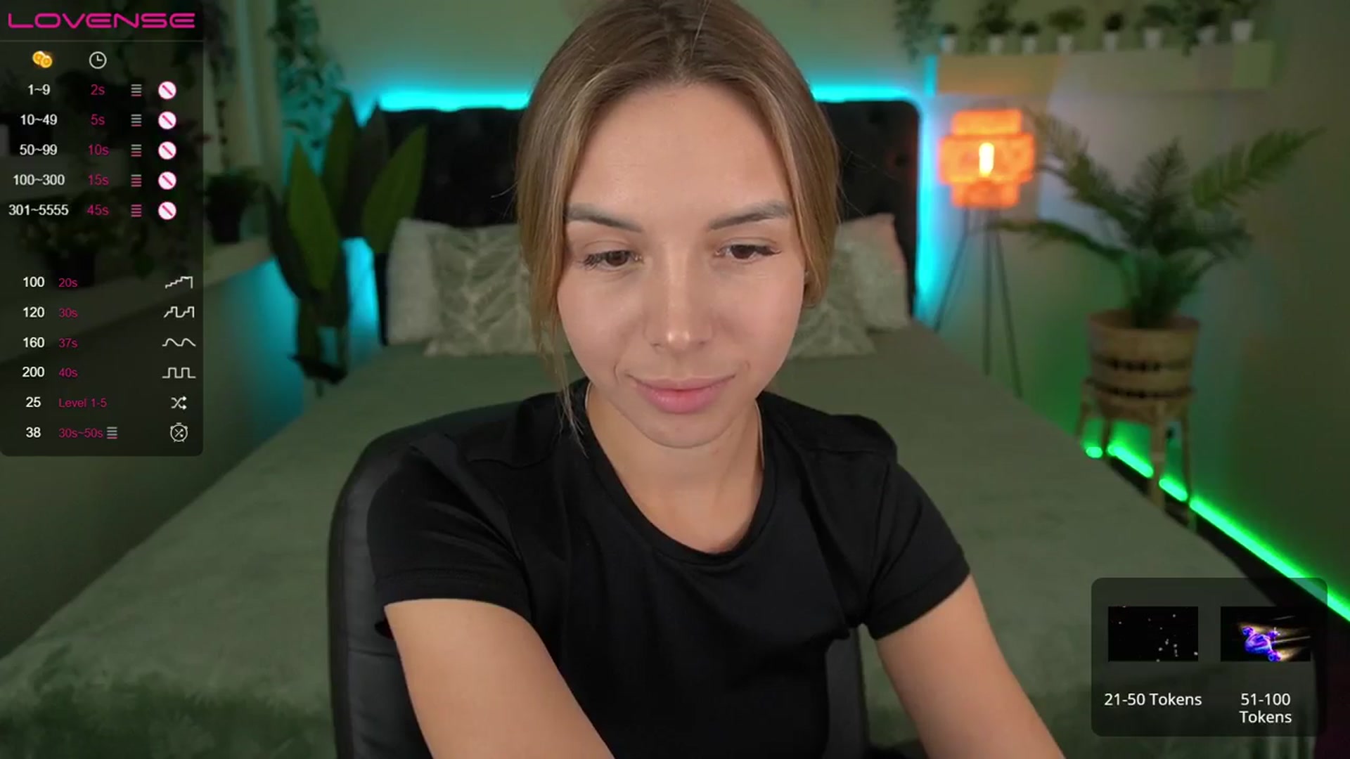 Gallery image thumbnail from Tilli's myfreecams stream on, 03/15/2024, 09:34 image 19 of 20
