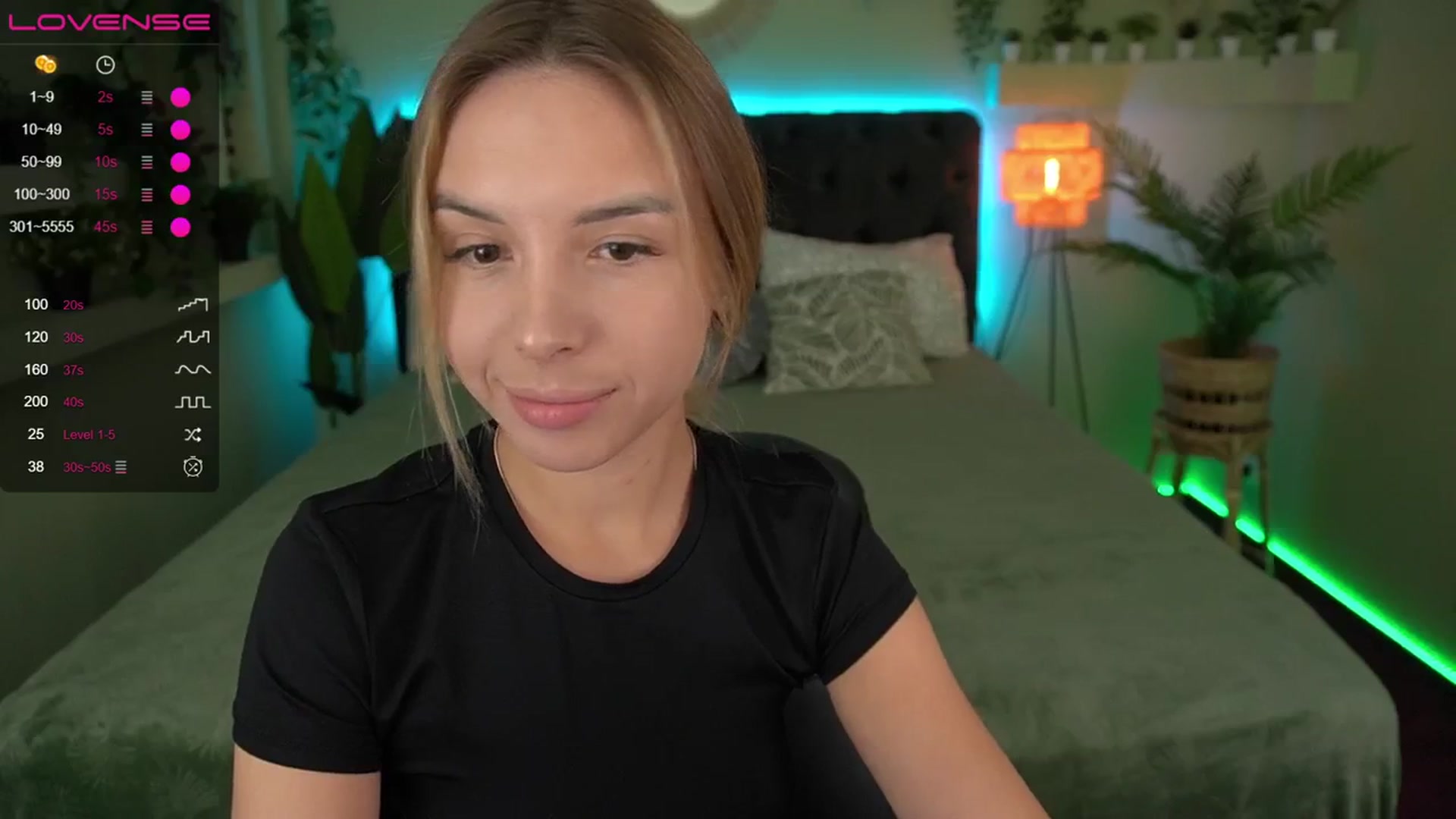 Gallery image thumbnail from Tilli's myfreecams stream on, 03/15/2024, 09:34 image 6 of 20