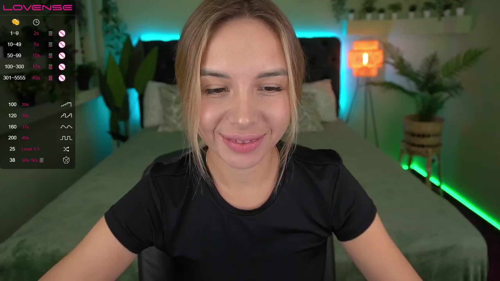 Gallery image thumbnail from Tilli's myfreecams stream on, 03/15/2024, 09:34 image 14 of 20