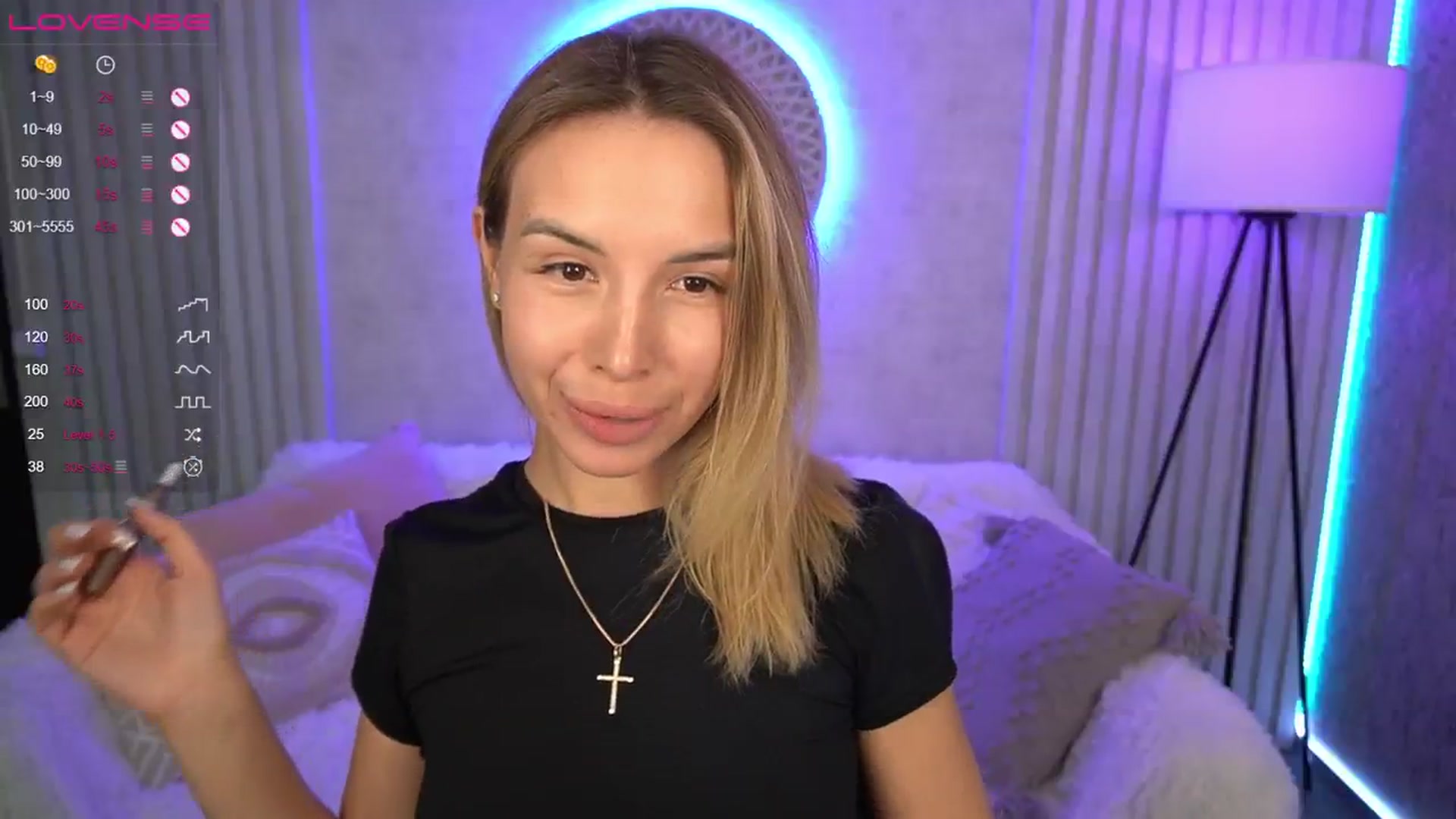 Gallery image thumbnail from Tilli's myfreecams stream on, 03/18/2024, 13:21 image 17 of 20