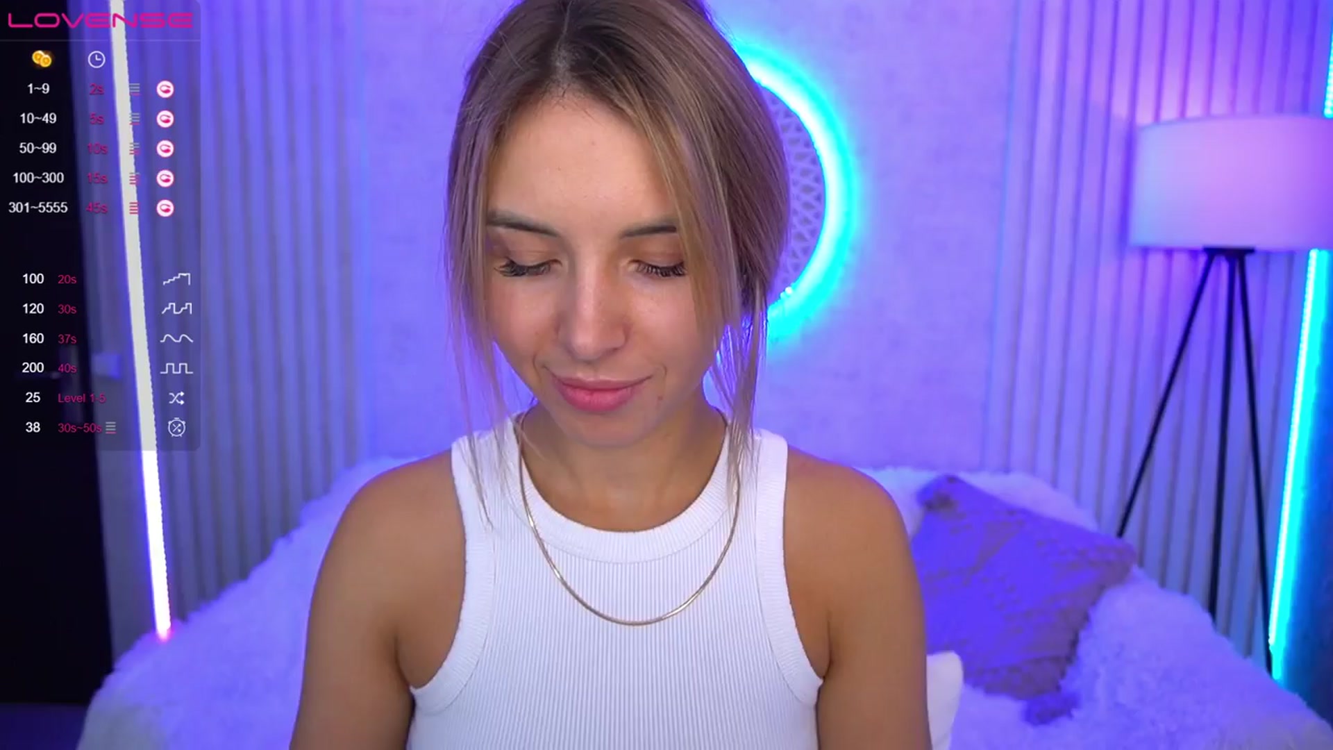 Gallery image thumbnail from Tilli's myfreecams stream on, 03/22/2024, 10:18 image 17 of 20