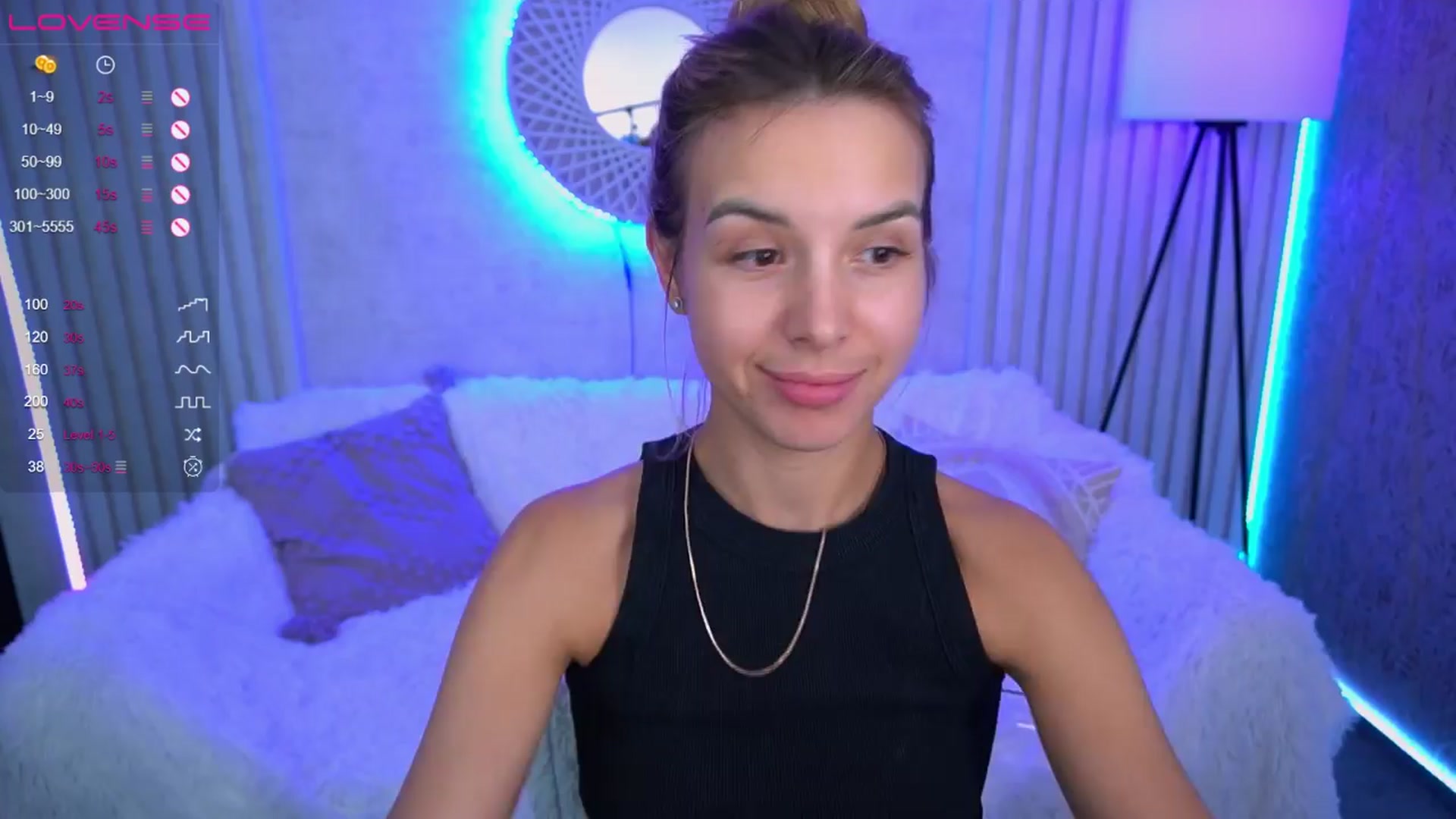 Gallery image thumbnail from Tilli's myfreecams stream on, 03/23/2024, 12:46 image 16 of 20