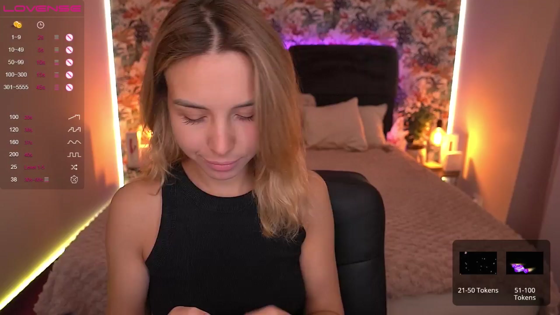 Gallery image thumbnail from Tilli's myfreecams stream on, 03/25/2024, 10:38 image 6 of 20
