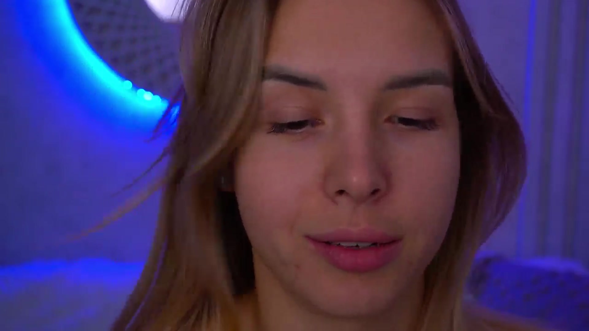 Gallery image thumbnail from Tilli's myfreecams stream on, 03/27/2024, 10:25 image 4 of 20