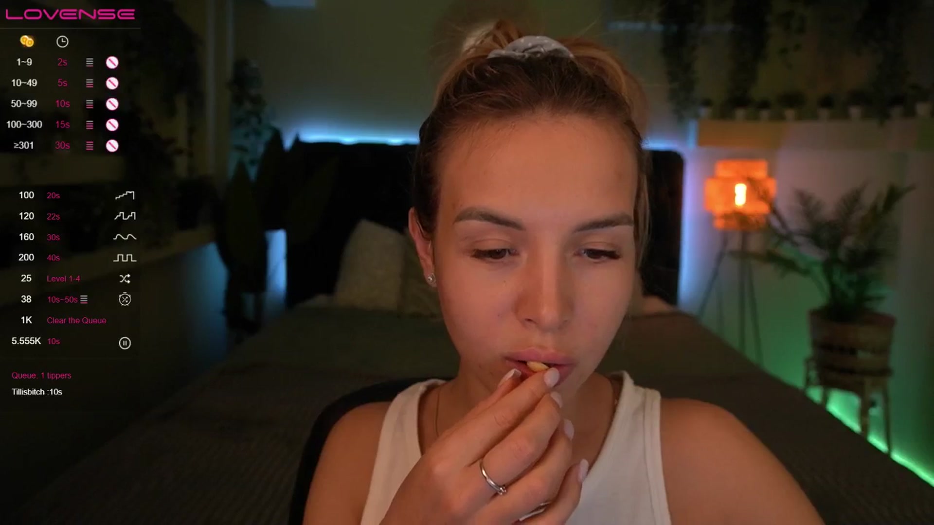 Gallery image thumbnail from Tilli's myfreecams stream on, 04/16/2024, 12:02 image 2 of 20
