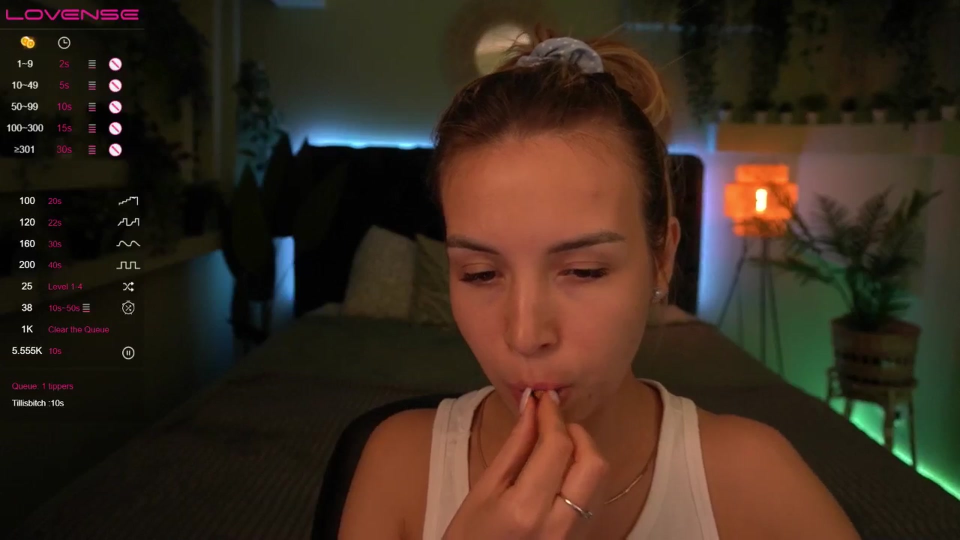 Gallery image thumbnail from Tilli's myfreecams stream on, 04/16/2024, 12:02 image 4 of 20