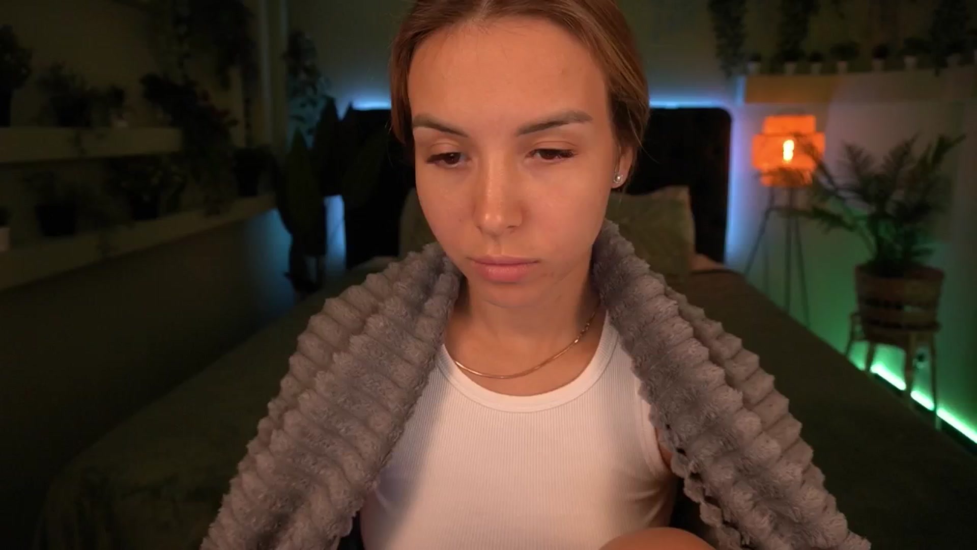 Gallery image thumbnail from Tilli's myfreecams stream on, 04/19/2024, 09:10 image 5 of 20