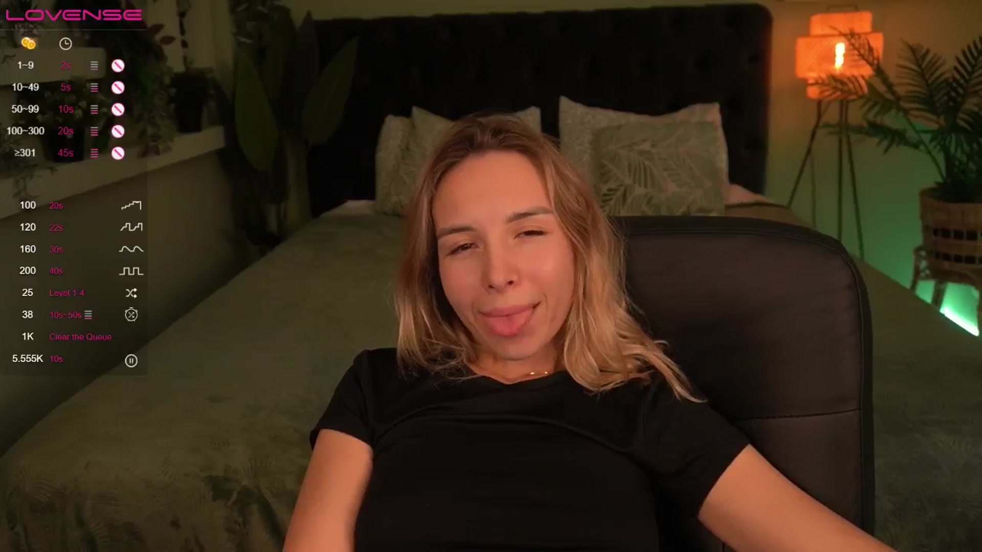 Gallery image thumbnail from Tilli's myfreecams stream on, 04/25/2024, 08:52 image 17 of 20