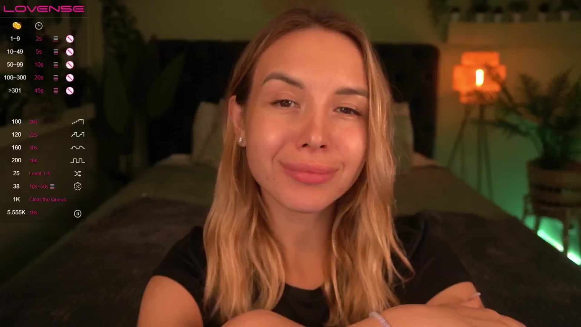 Gallery image thumbnail from Tilli's myfreecams stream on, 04/25/2024, 12:48 image 15 of 20