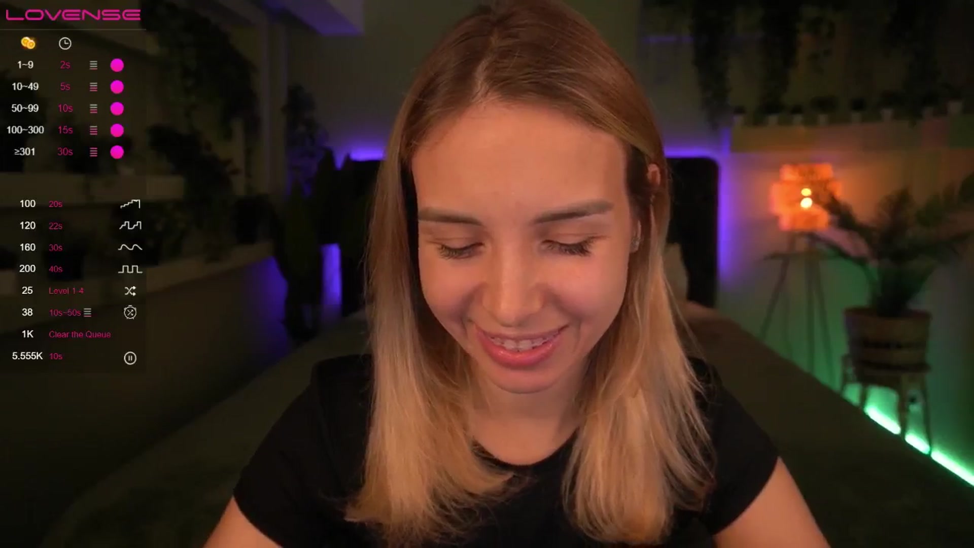 Gallery image thumbnail from Tilli's myfreecams stream on, 05/01/2024, 07:48 image 4 of 20