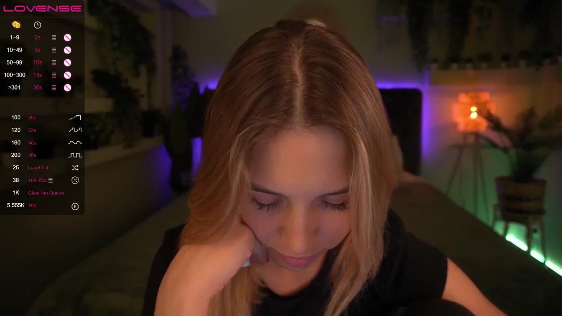 Gallery image thumbnail from Tilli's myfreecams stream on, 05/03/2024, 09:36 image 10 of 20