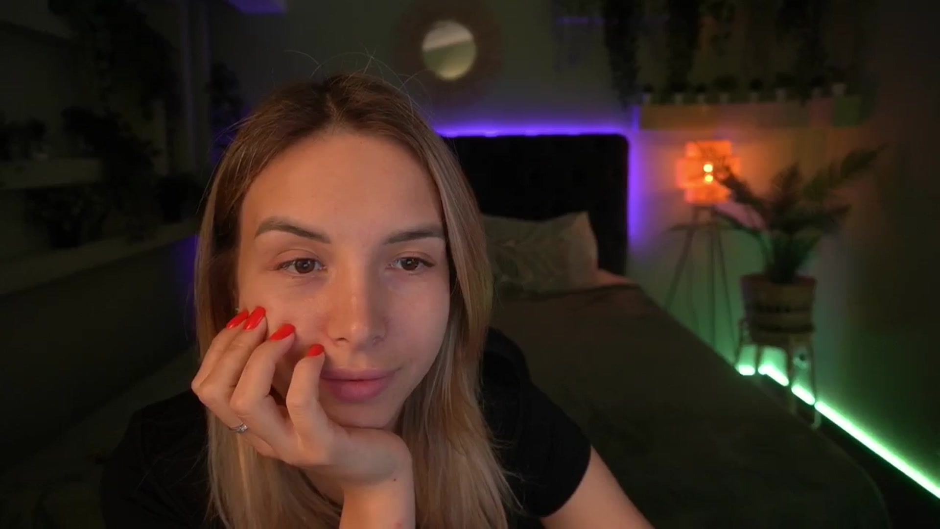 Gallery image thumbnail from Tilli's myfreecams stream on, 05/07/2024, 06:07 image 7 of 20