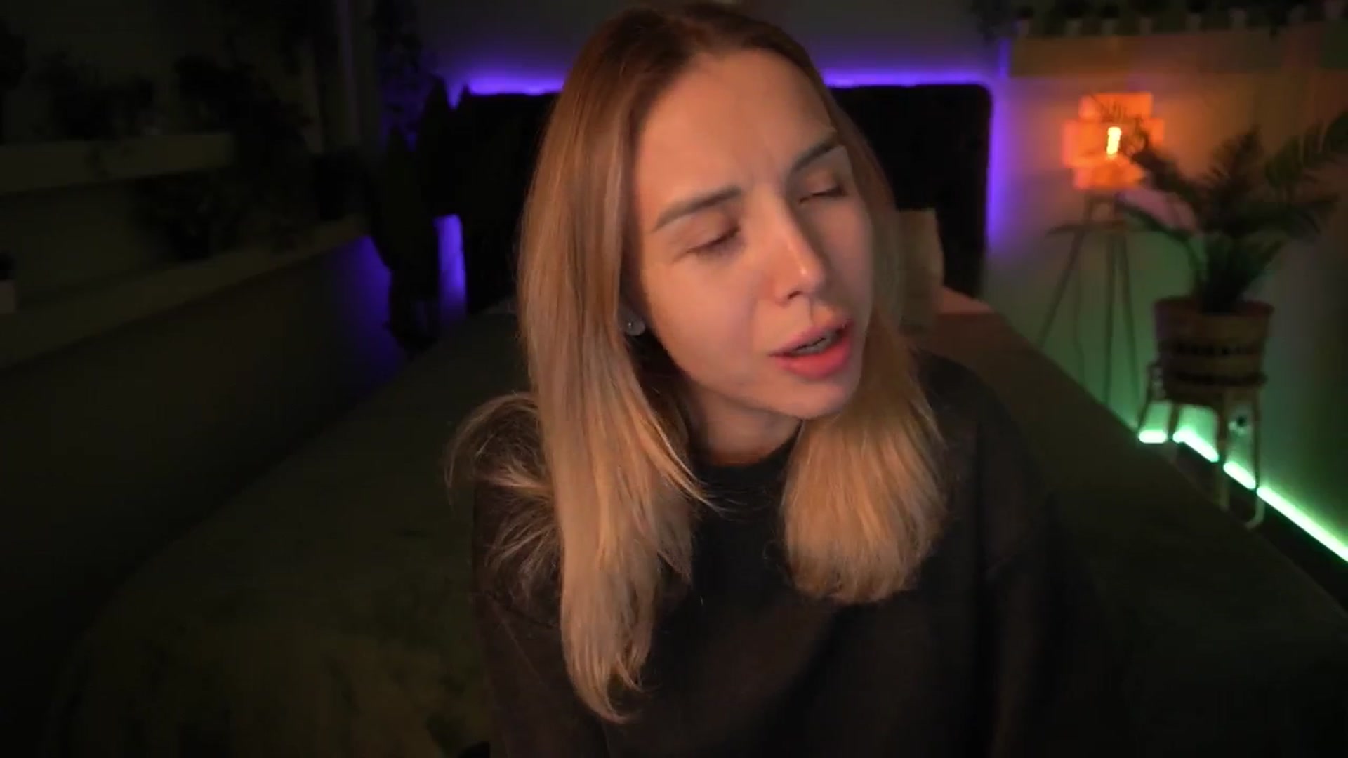 Gallery image thumbnail from Tilli's myfreecams stream on, 05/09/2024, 06:46 image 10 of 20