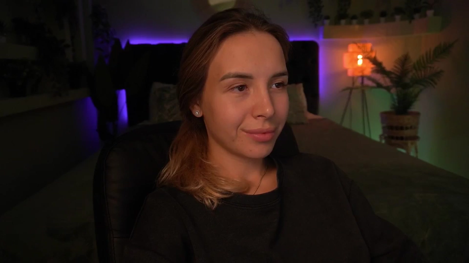 Gallery image thumbnail from Tilli's myfreecams stream on, 05/09/2024, 09:07 image 18 of 20