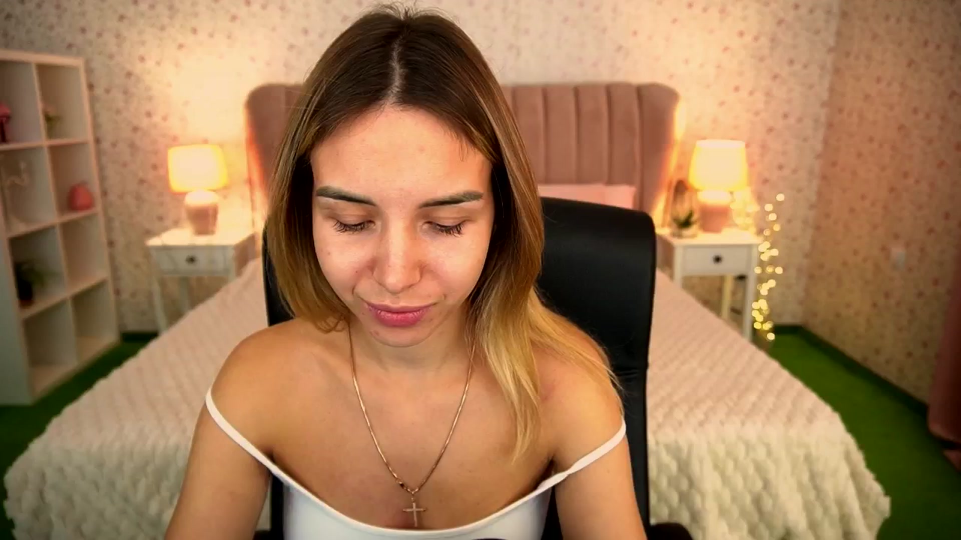 Gallery image thumbnail from Tilli's myfreecams stream on, 05/11/2024, 06:52 image 8 of 20