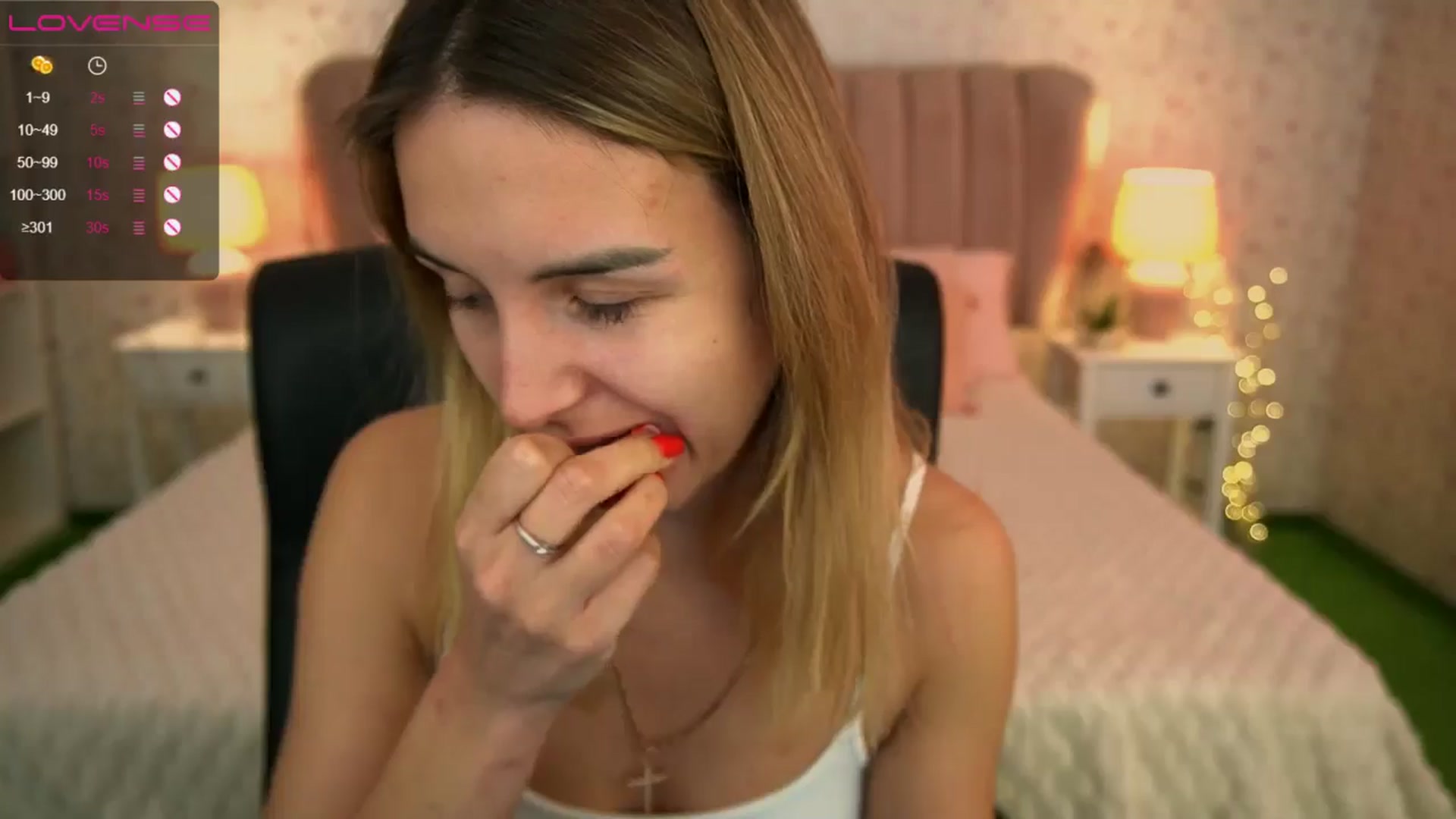 Gallery image thumbnail from Tilli's myfreecams stream on, 05/11/2024, 08:29 image 20 of 20