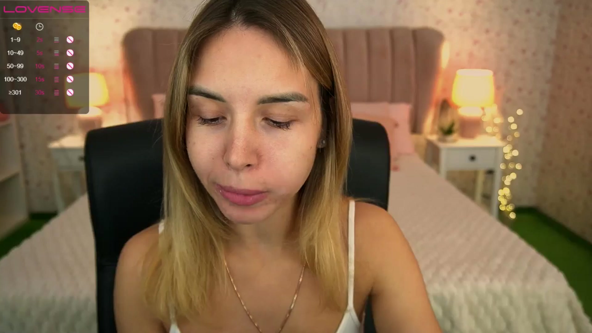 Gallery image thumbnail from Tilli's myfreecams stream on, 05/11/2024, 08:29 image 7 of 20