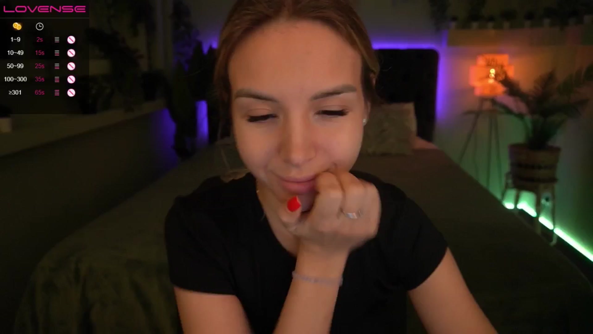 Gallery image thumbnail from Tilli's myfreecams stream on, 05/13/2024, 07:17 image 9 of 20