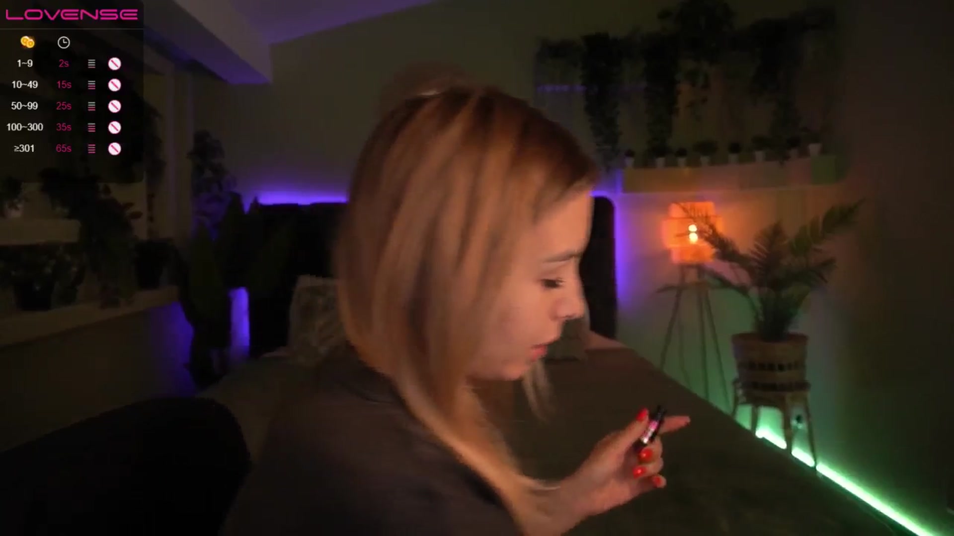 Gallery image thumbnail from Tilli's myfreecams stream on, 05/14/2024, 07:16 image 3 of 20