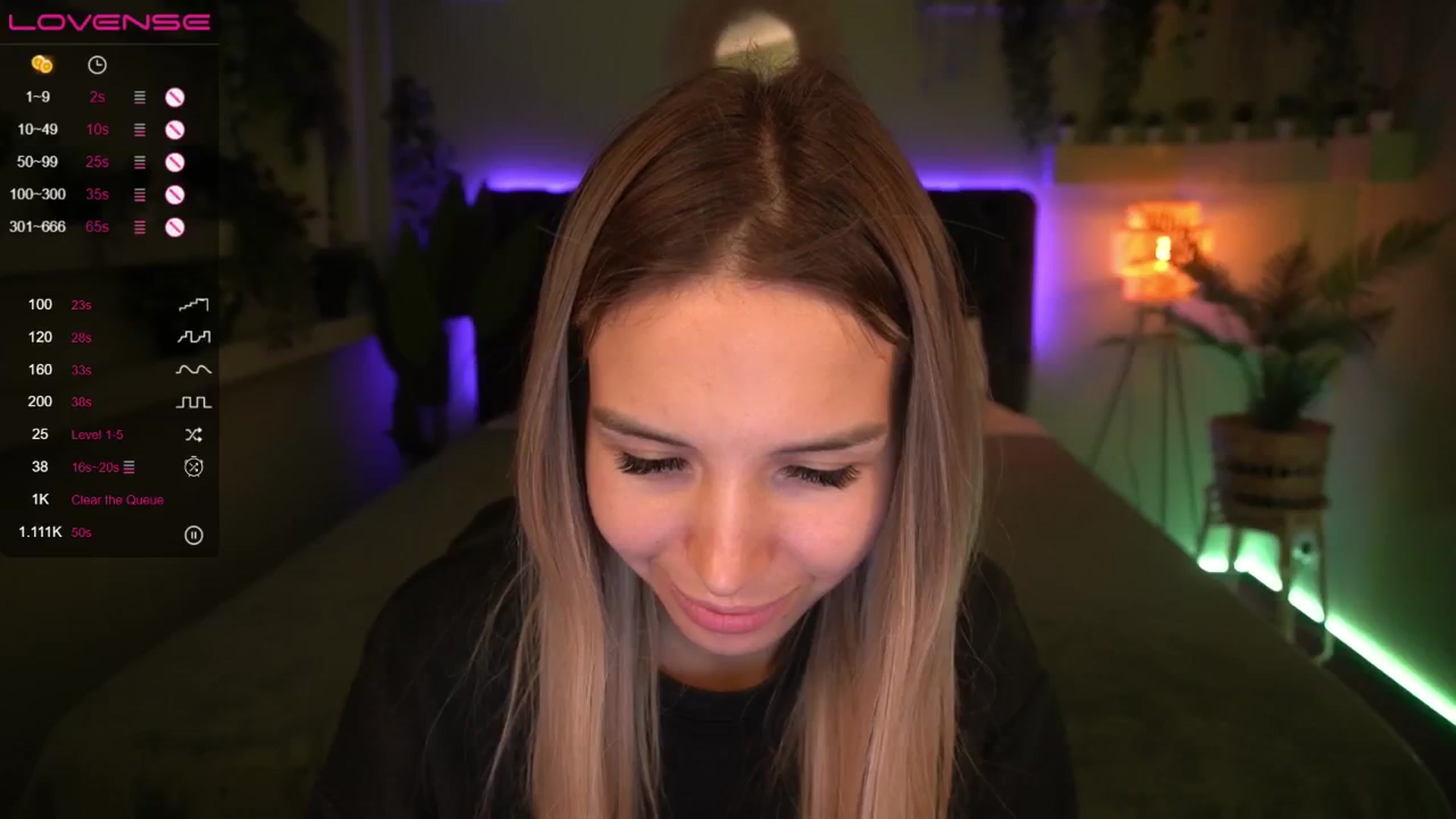 Gallery image thumbnail from Tilli's myfreecams stream on, 05/18/2024, 08:03 image 14 of 20
