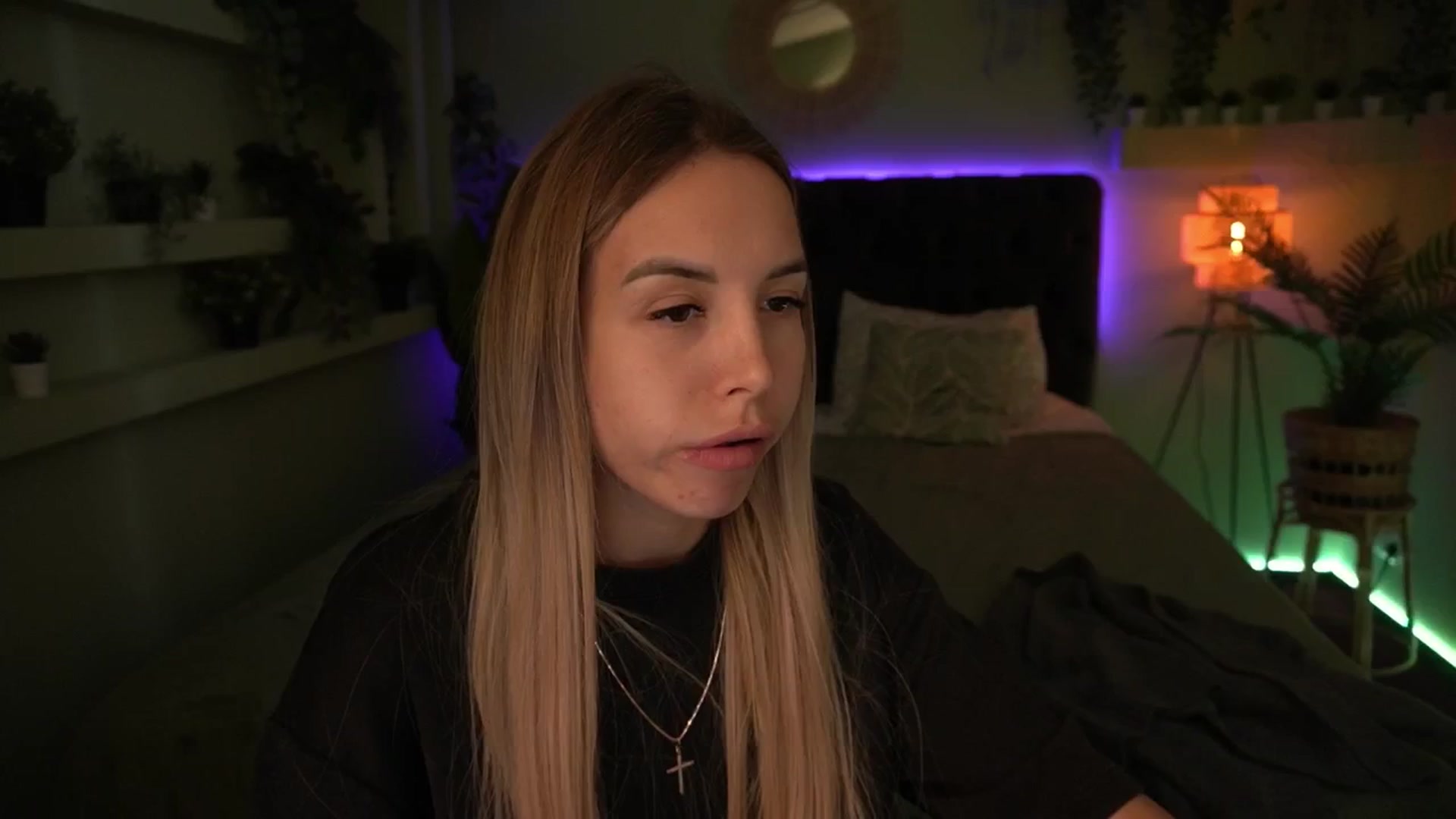 Gallery image thumbnail from Tilli's myfreecams stream on, 05/20/2024, 07:17 image 18 of 20