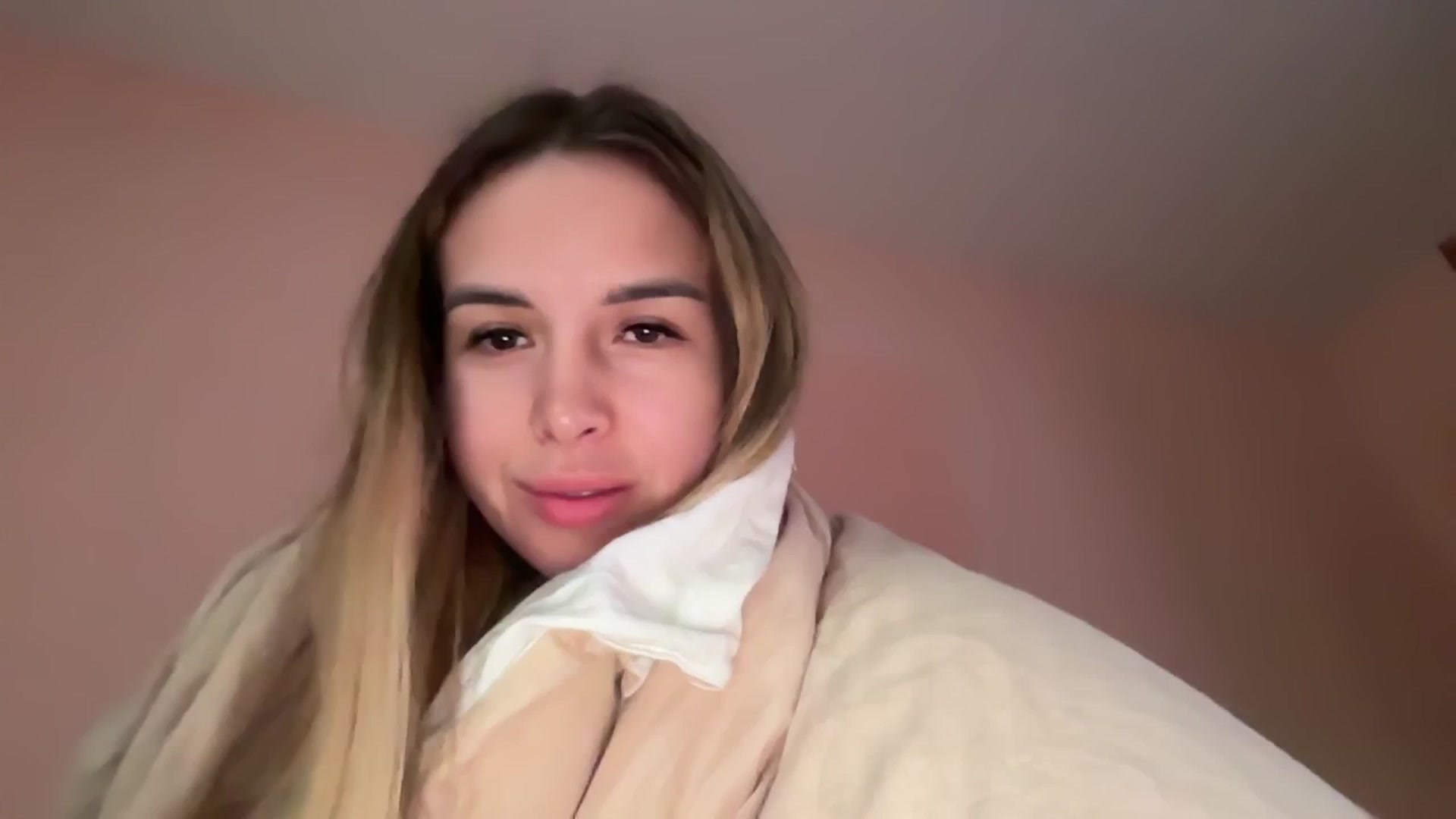 Gallery image thumbnail from Tilli's myfreecams stream on, 05/22/2024, 05:56 image 4 of 20
