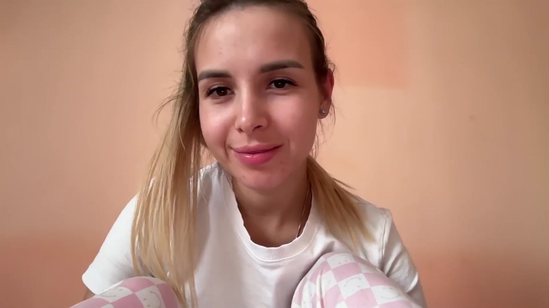 Gallery image thumbnail from Tilli's myfreecams stream on, 05/22/2024, 14:13 image 18 of 20