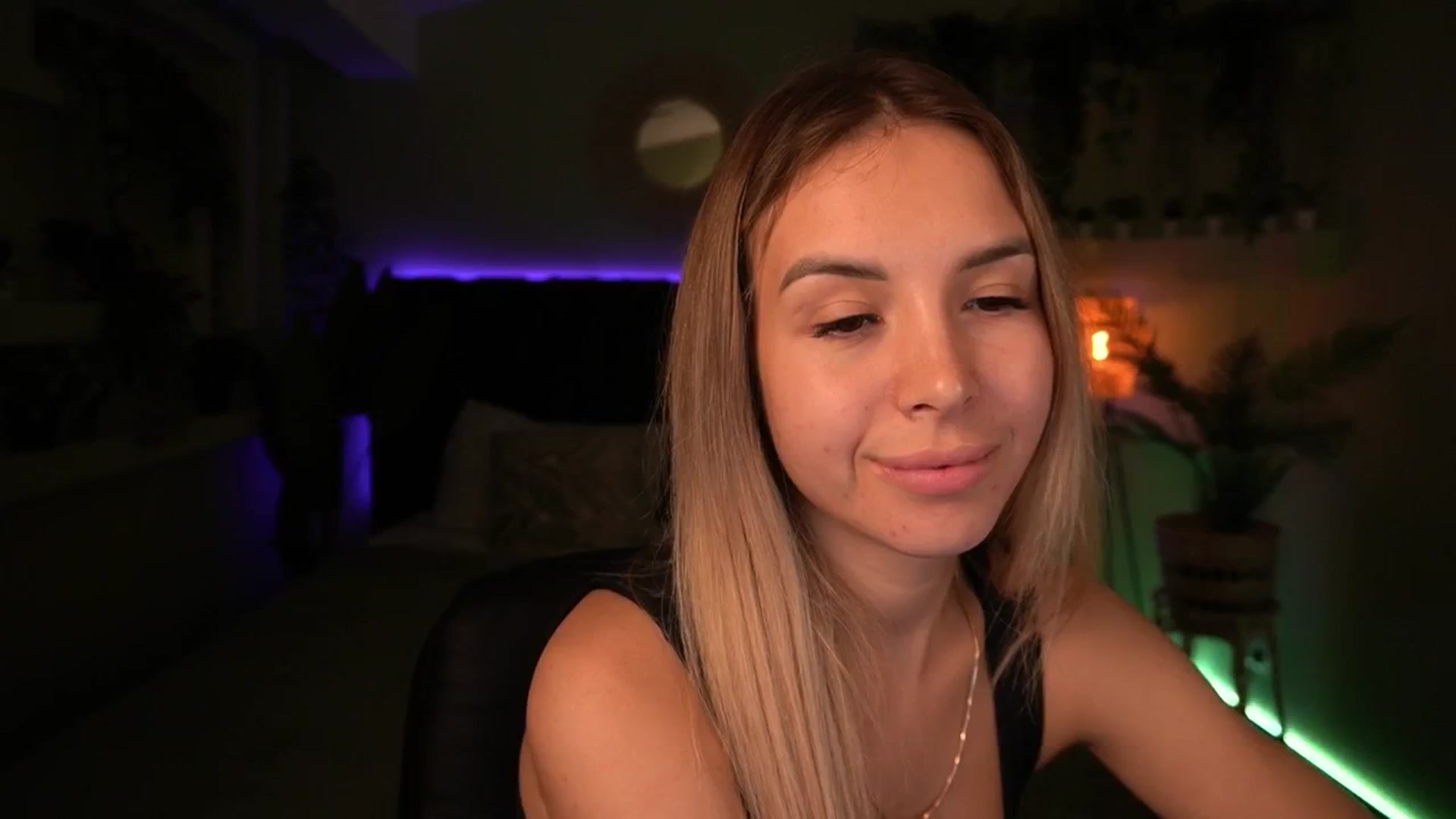 Gallery image thumbnail from Tilli's myfreecams stream on, 05/29/2024, 10:25 image 3 of 20