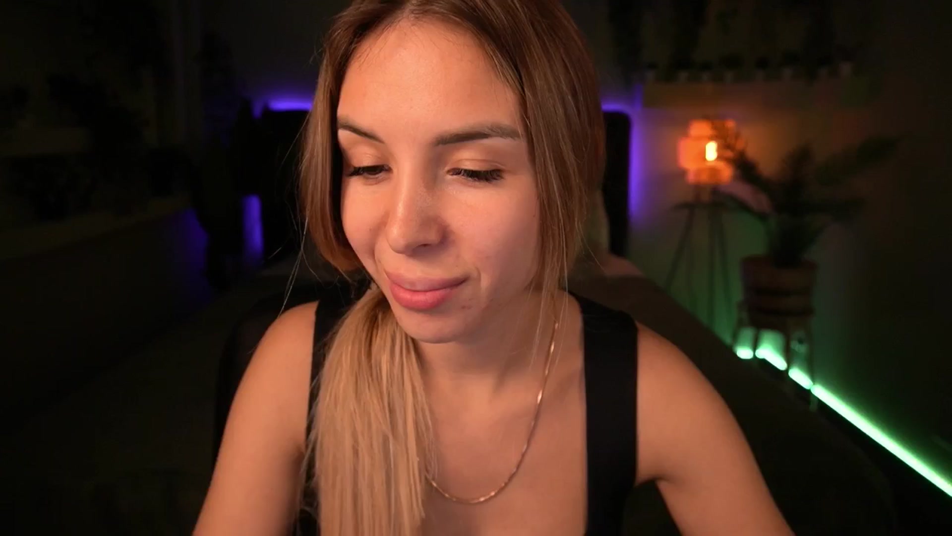 Gallery image thumbnail from Tilli's myfreecams stream on, 05/29/2024, 11:09 image 5 of 20