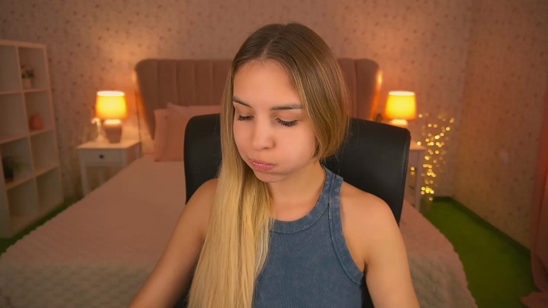 Gallery image thumbnail from Tilli's myfreecams stream on, 05/30/2024, 08:58 image 7 of 20