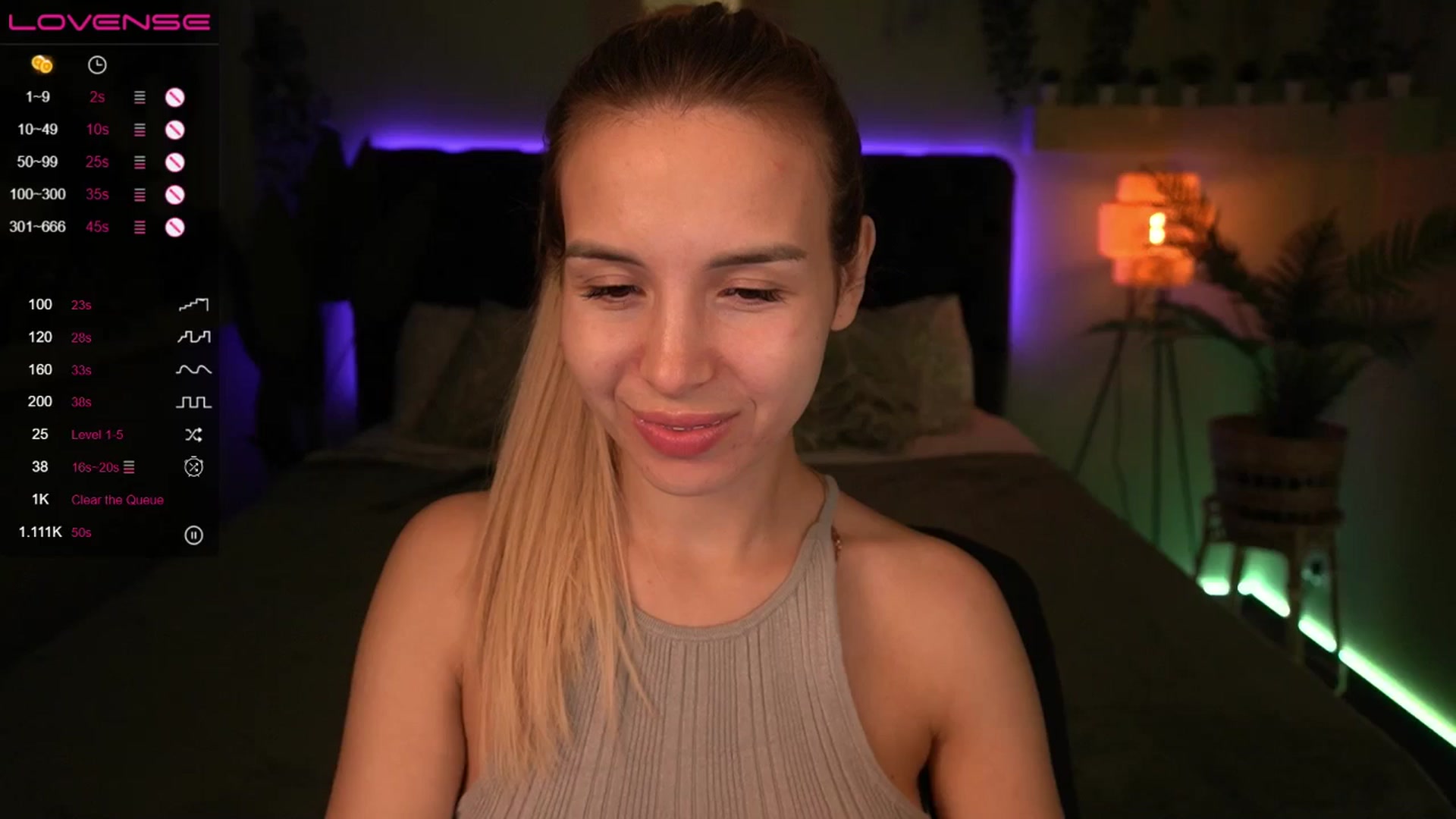 Gallery image thumbnail from Tilli's myfreecams stream on, 06/07/2024, 12:46 image 17 of 20