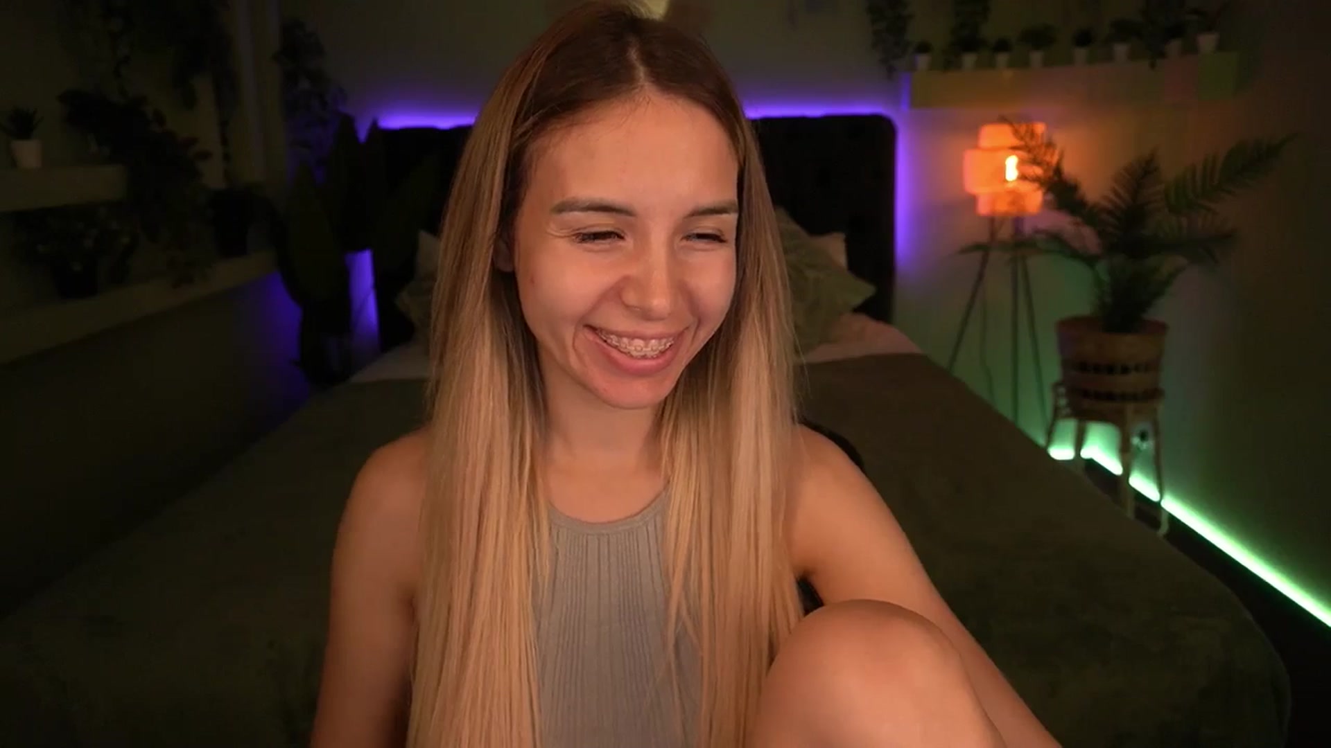 Gallery image thumbnail from Tilli's myfreecams stream on, 06/08/2024, 09:54 image 9 of 20