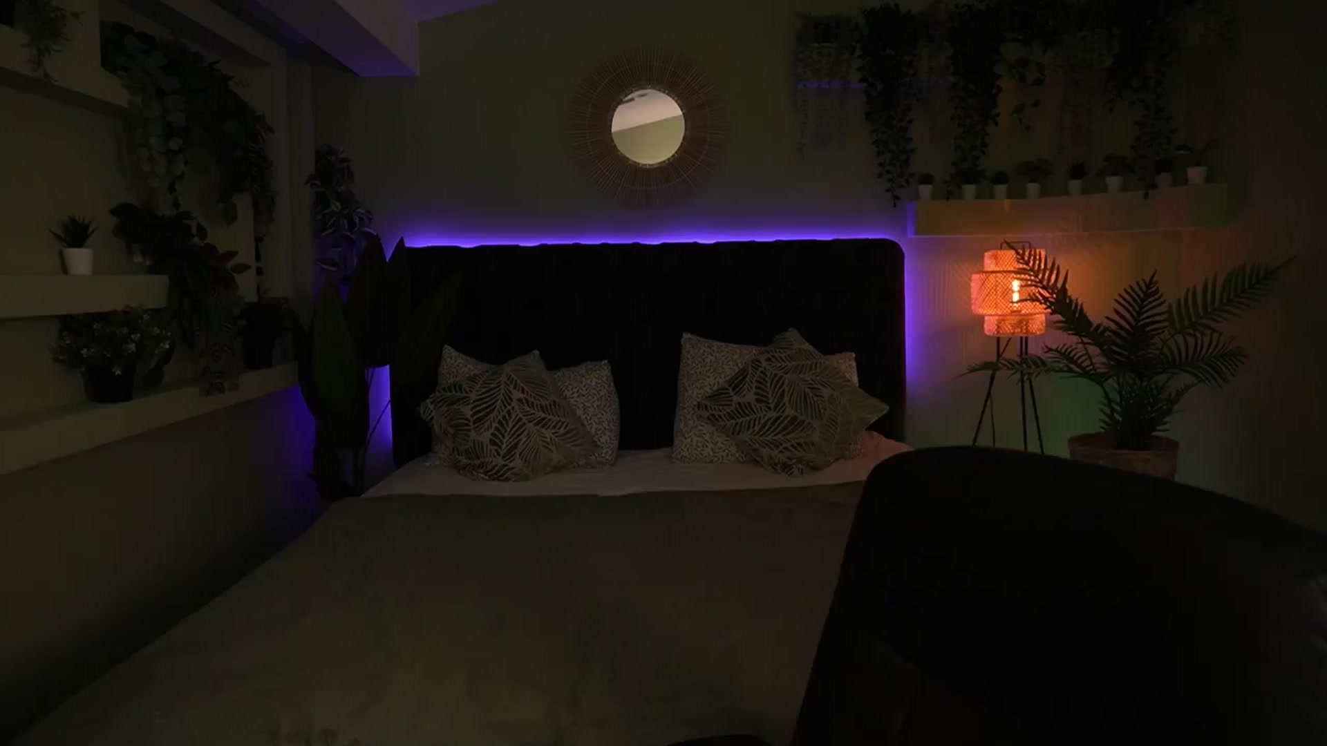 Gallery image thumbnail from Tilli's myfreecams stream on, 06/10/2024, 09:11 image 17 of 20