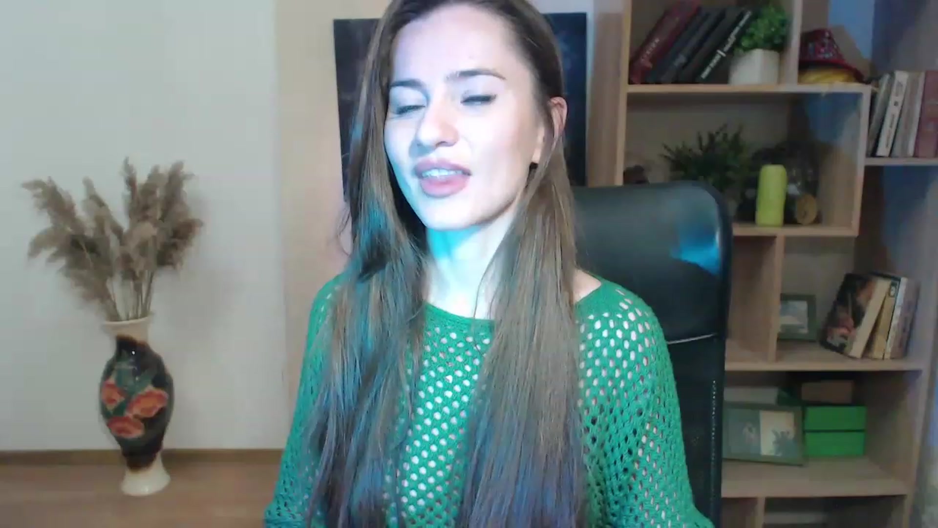 Gallery image thumbnail from Tilly_Casti's myfreecams stream on, 02/05/2023, 12:13 image 4 of 20